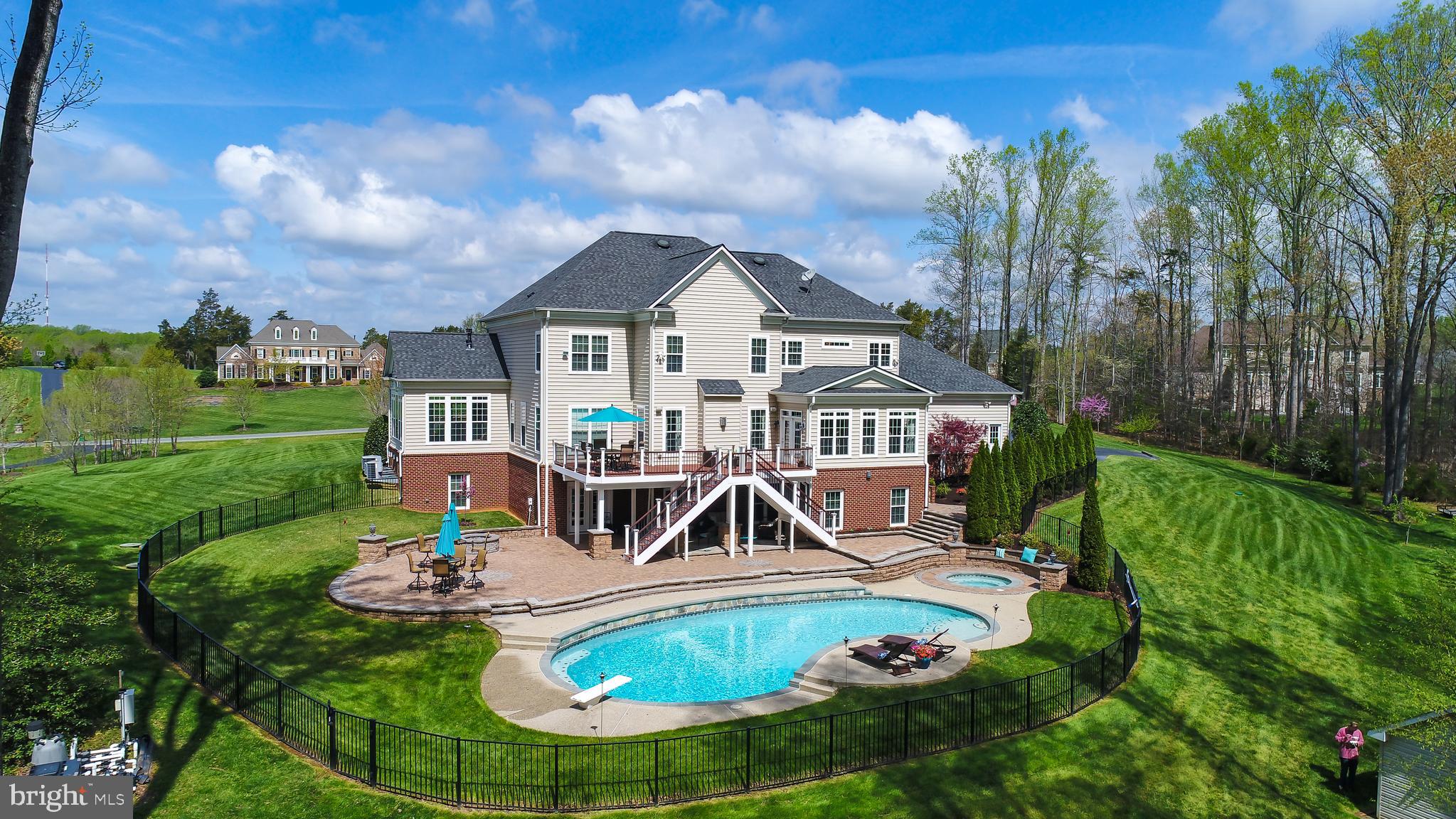 THE GLENS - Residential