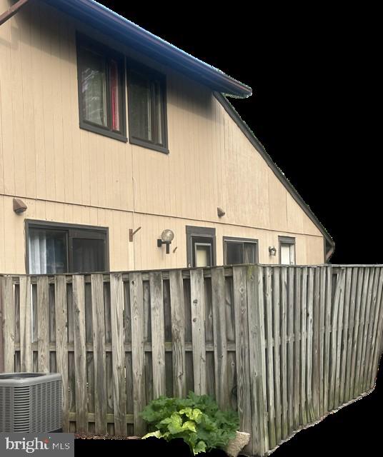 WOODSIDE SQUARE - Residential