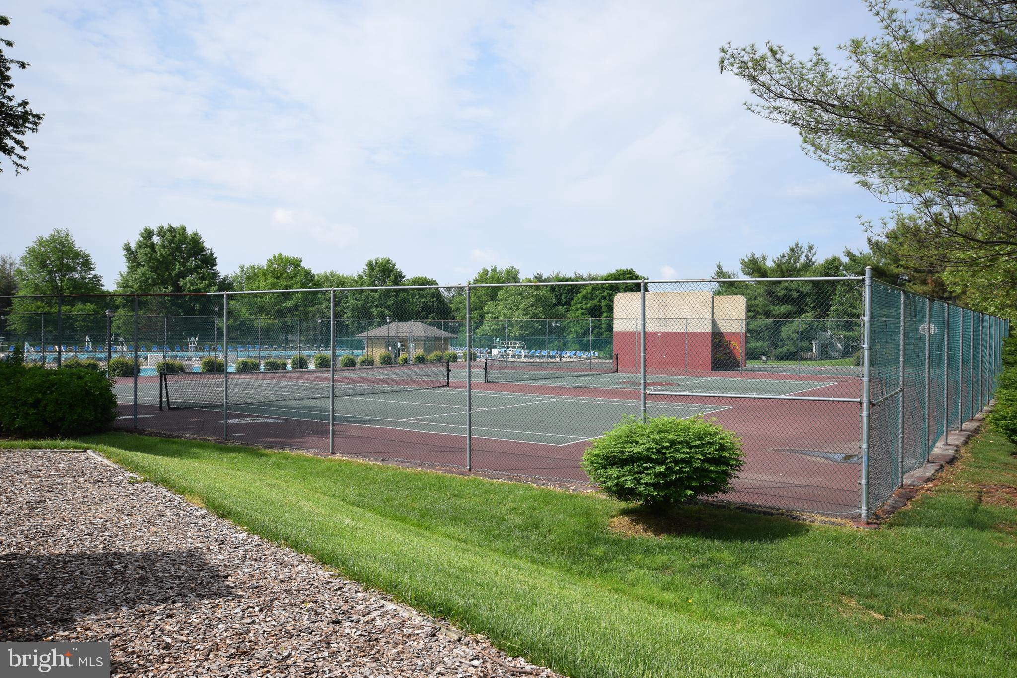 WILLOW WOOD - Residential Lease