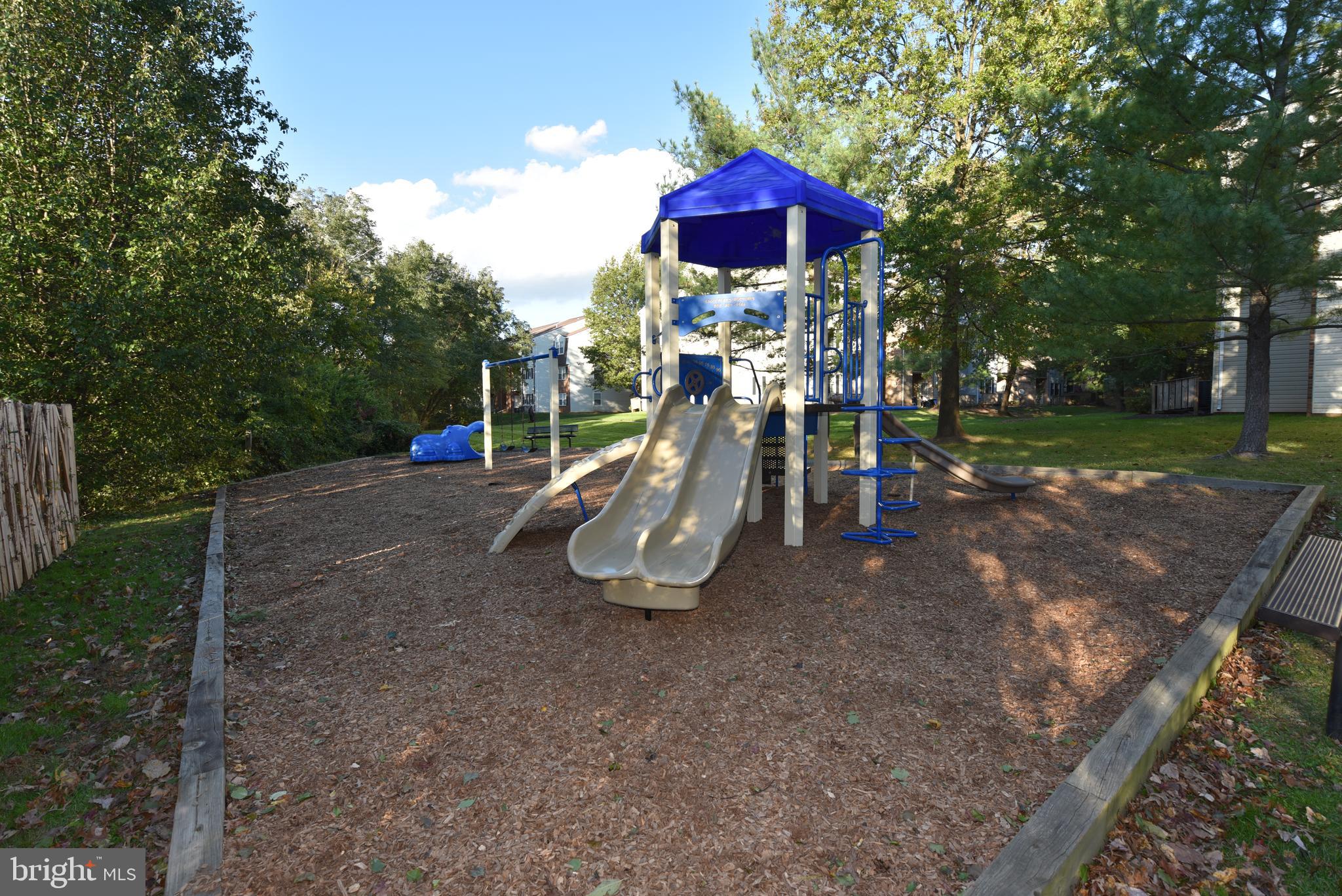 WILLOW WOOD - Residential Lease