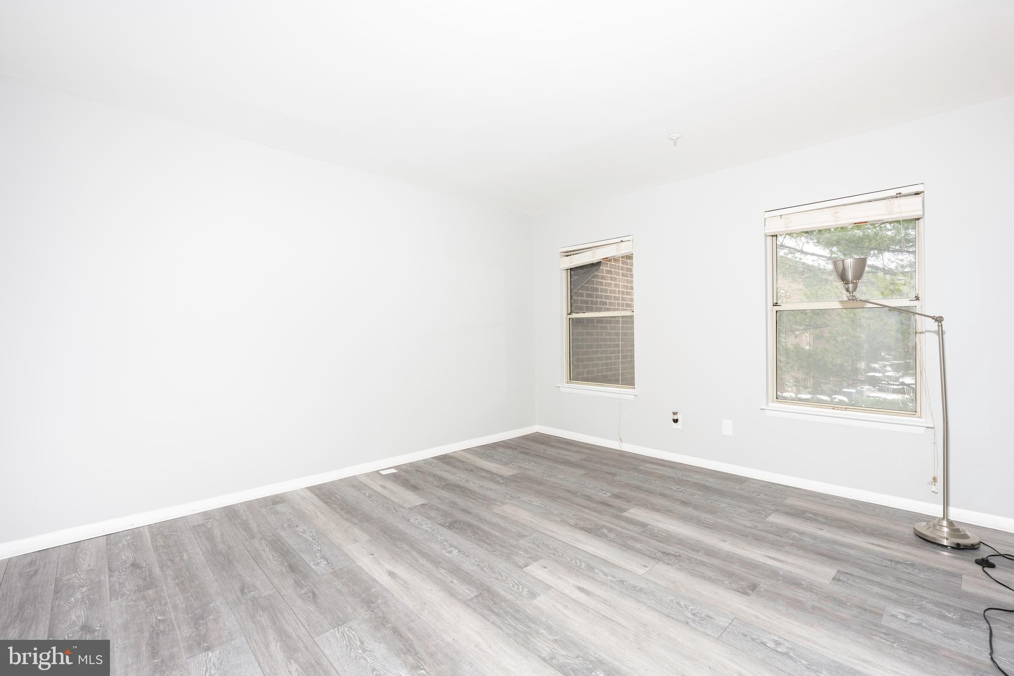 WILLOW WOOD - Residential Lease