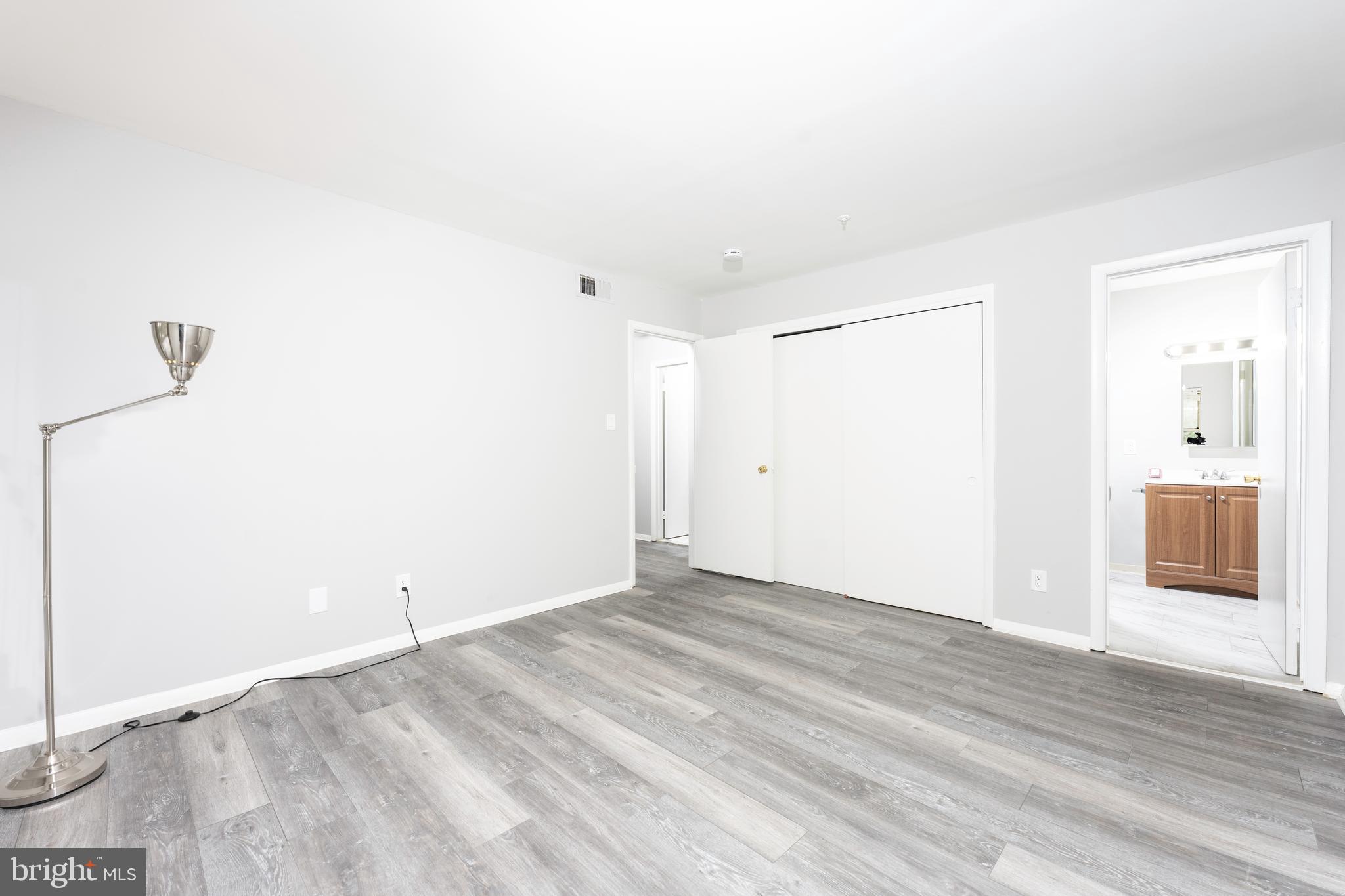 WILLOW WOOD - Residential Lease