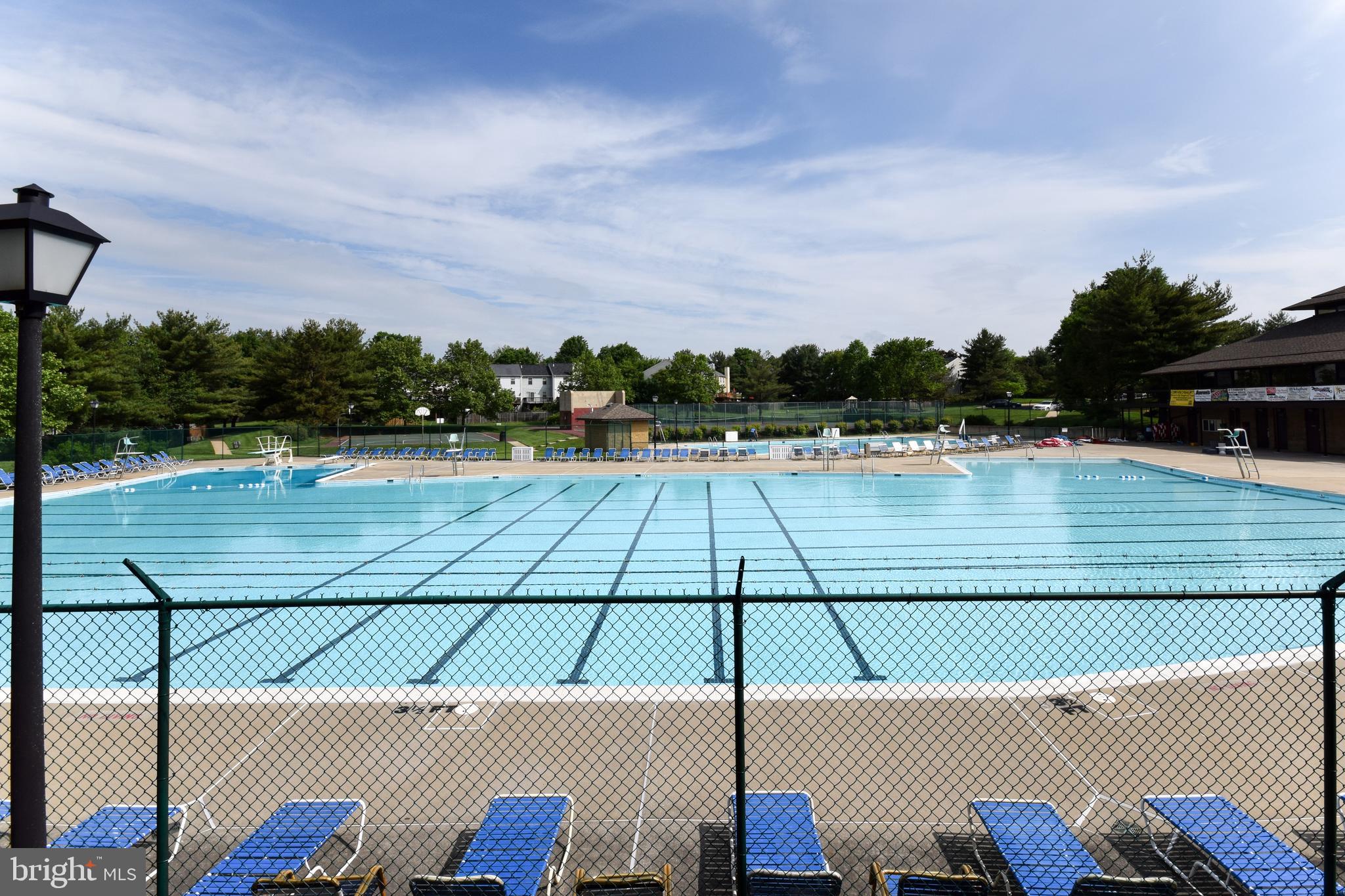 WILLOW WOOD - Residential Lease