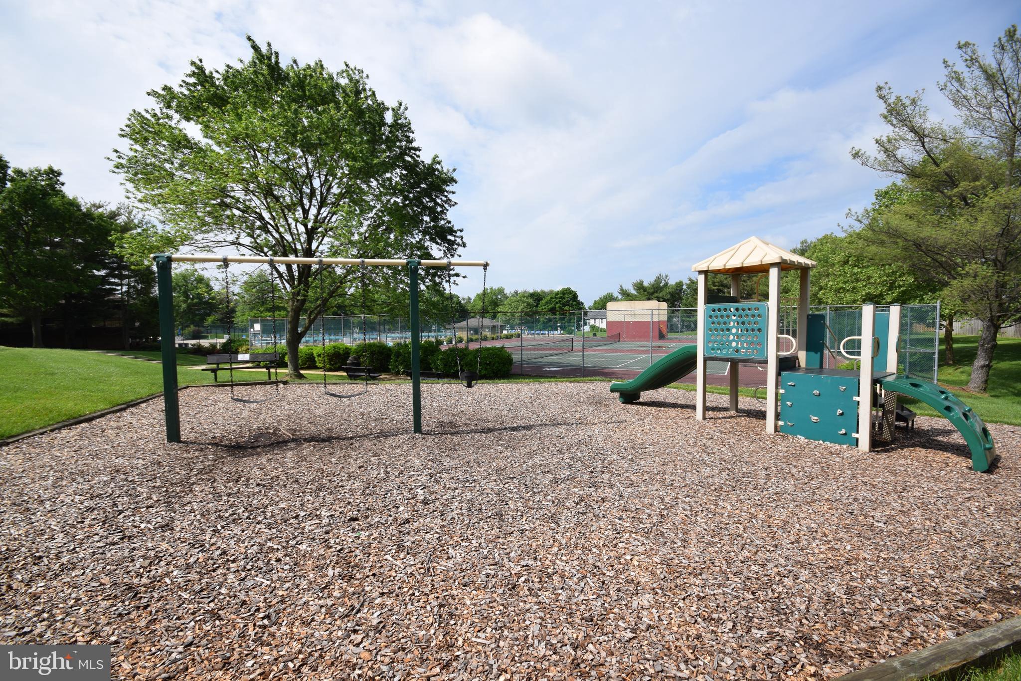 WILLOW WOOD - Residential Lease