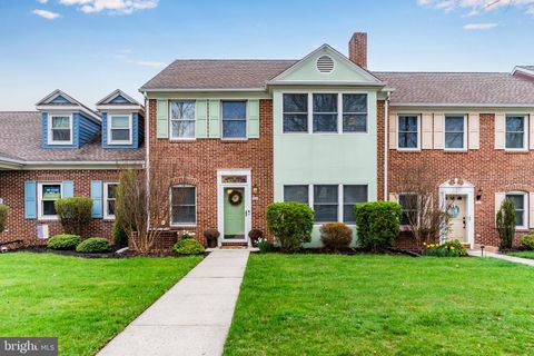 Townhouse For Sale - 1208 White Birch Lane Ln<br/> Cumberland County, CARLISLE, PA 17013