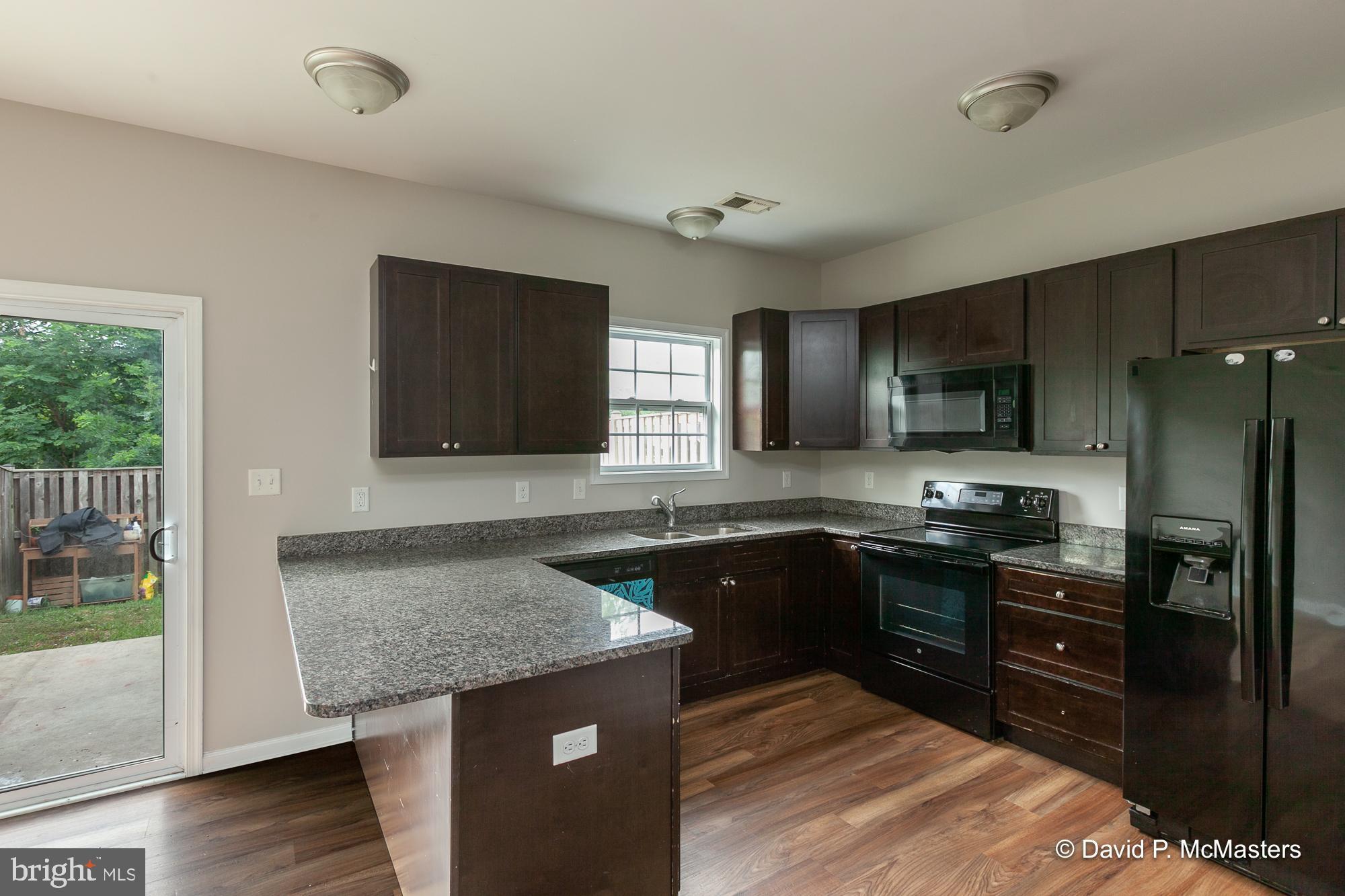 THE TOWNES OF RIDGEWAY - Residential