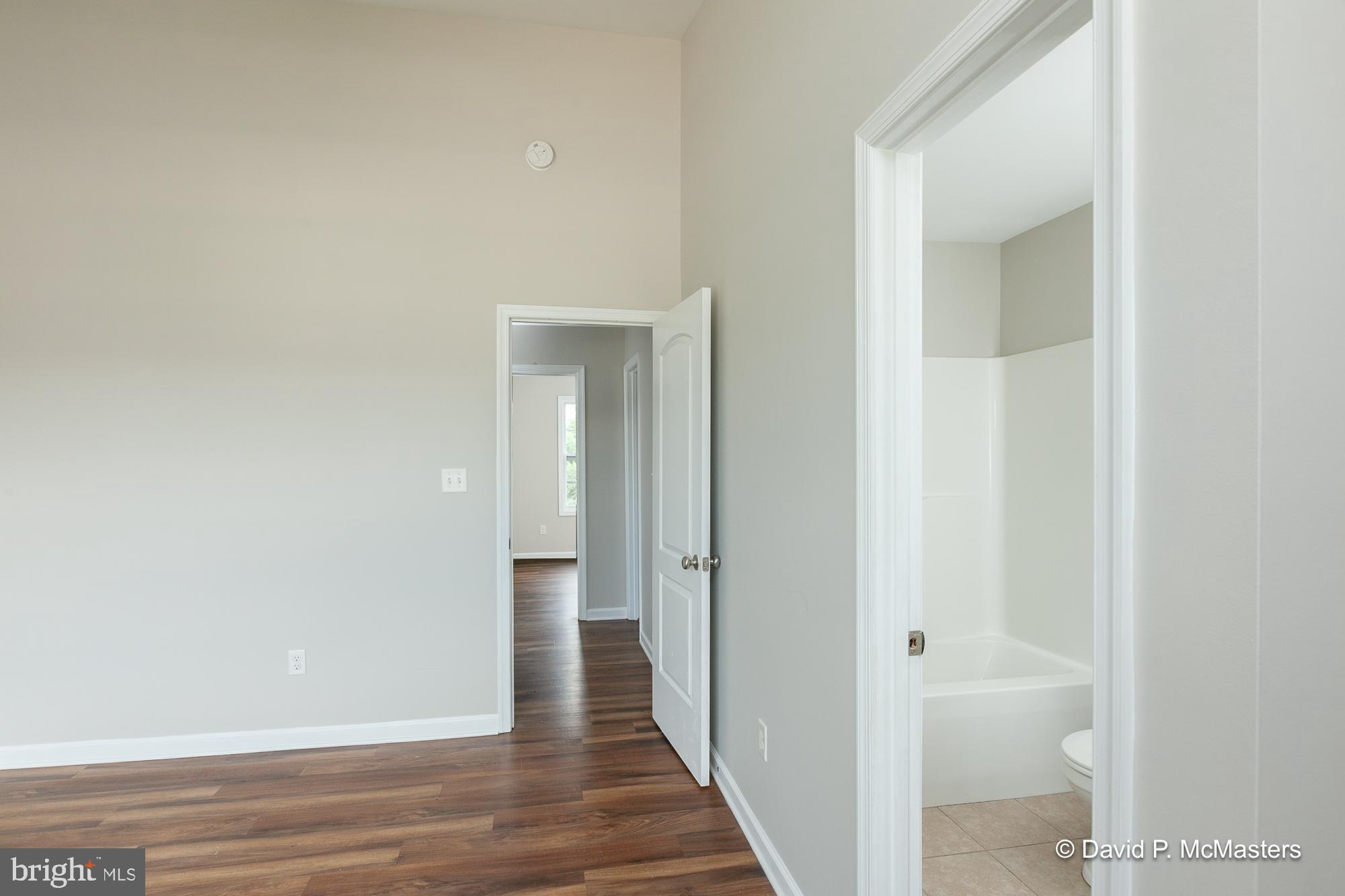 THE TOWNES OF RIDGEWAY - Residential