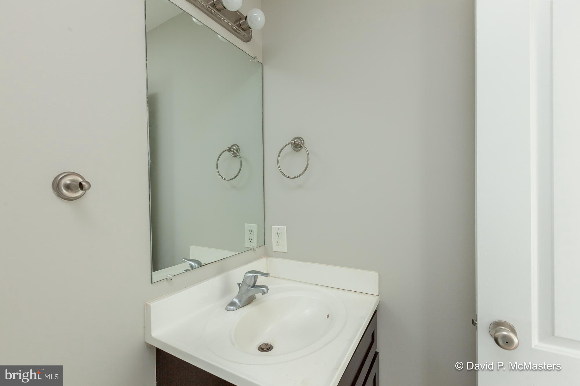 THE TOWNES OF RIDGEWAY - Residential