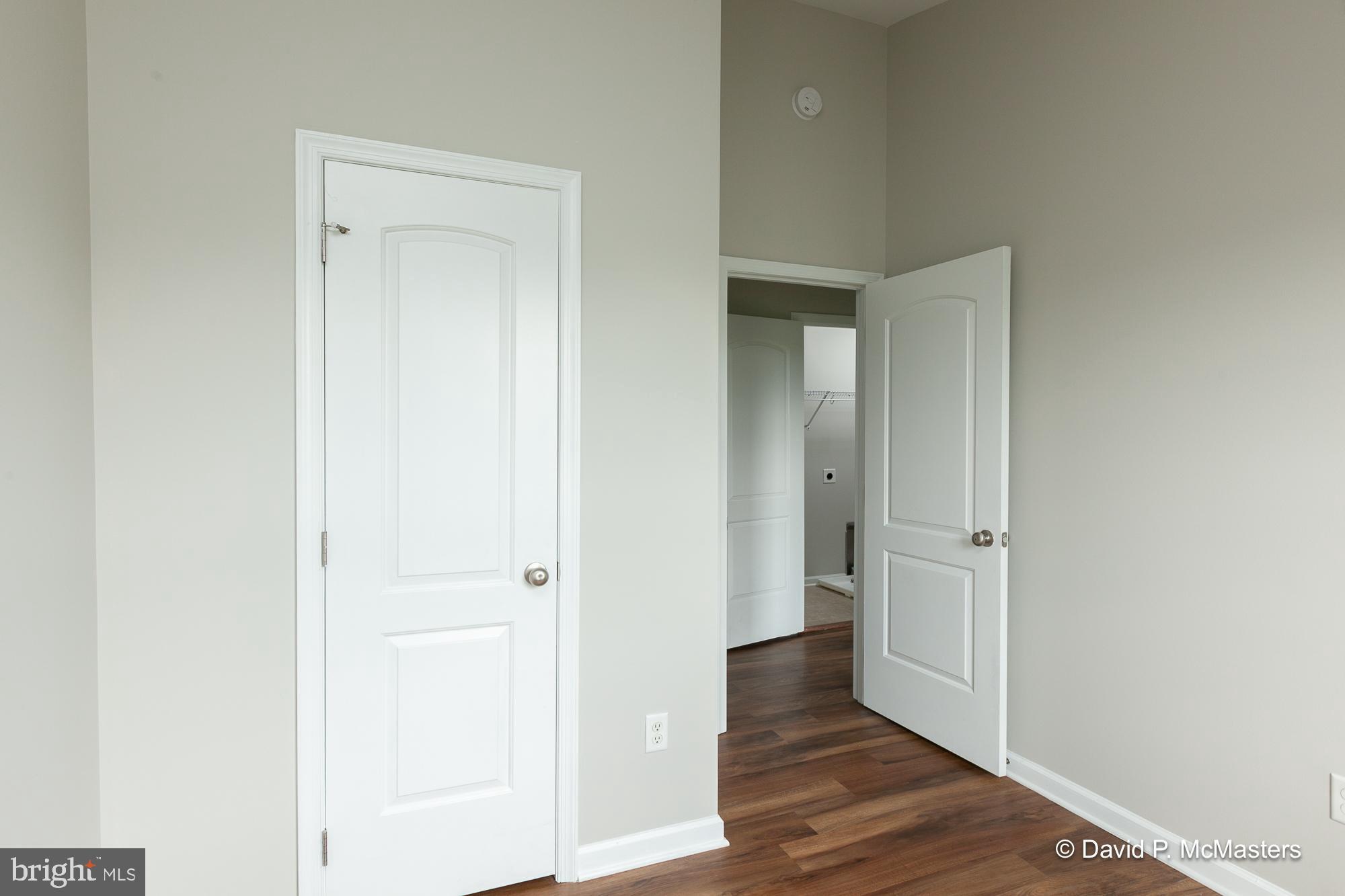 THE TOWNES OF RIDGEWAY - Residential