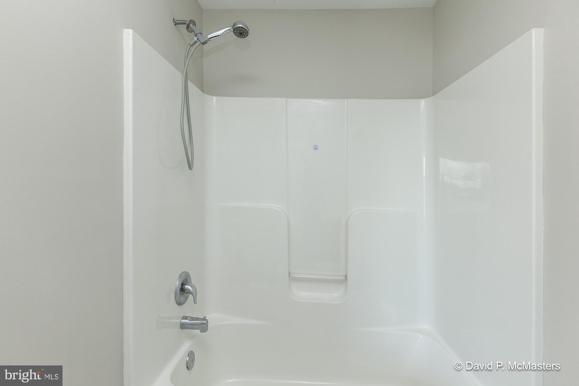 THE TOWNES OF RIDGEWAY - Residential