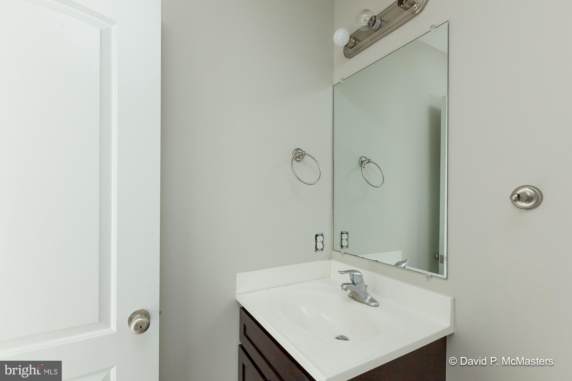 THE TOWNES OF RIDGEWAY - Residential