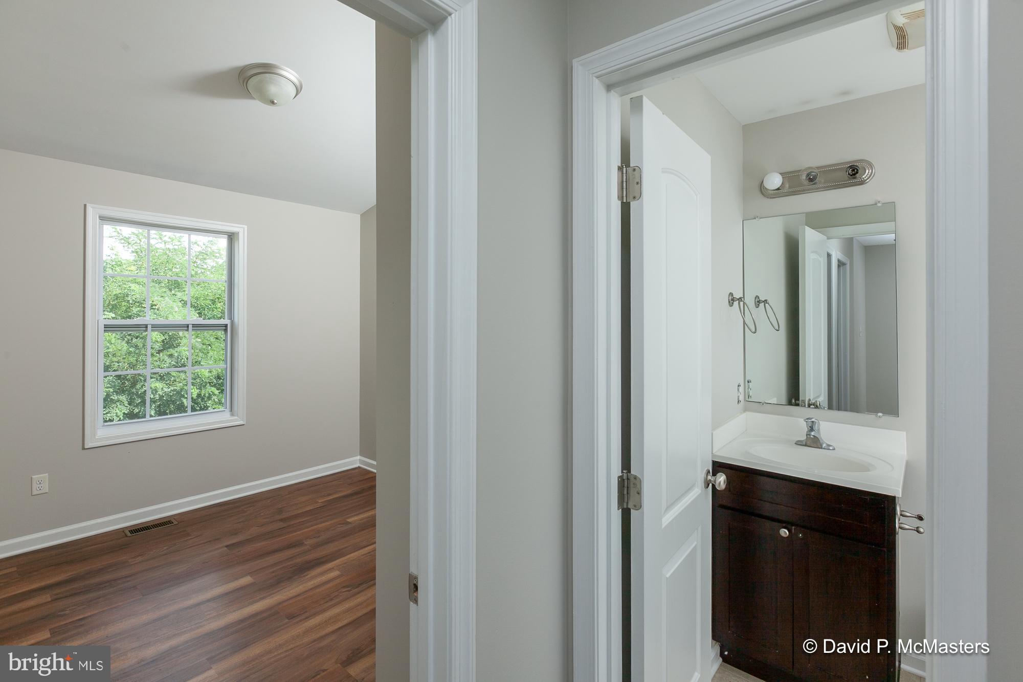 THE TOWNES OF RIDGEWAY - Residential