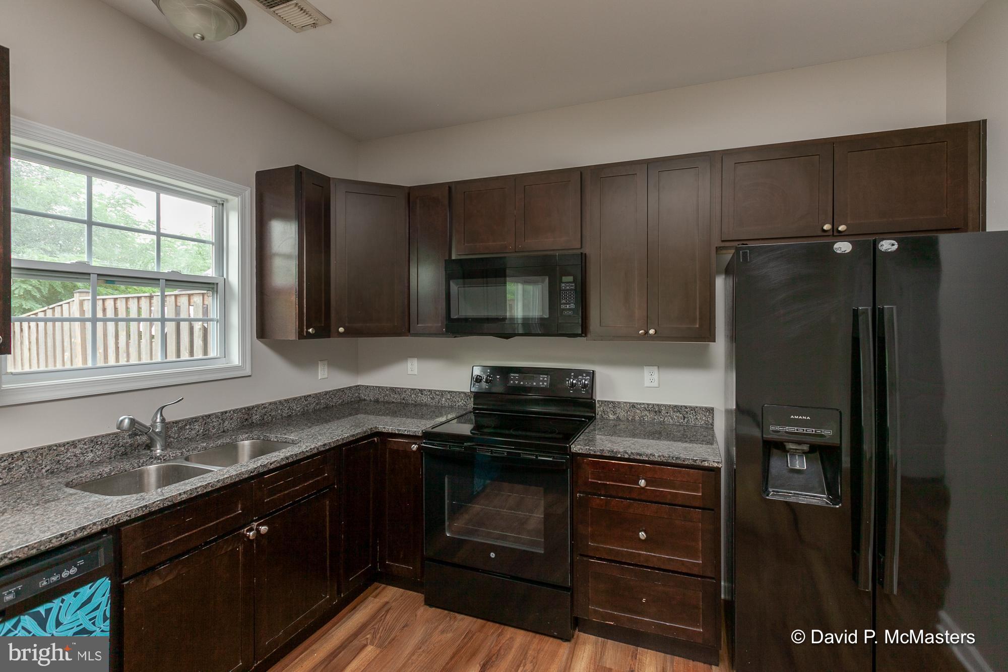 THE TOWNES OF RIDGEWAY - Residential