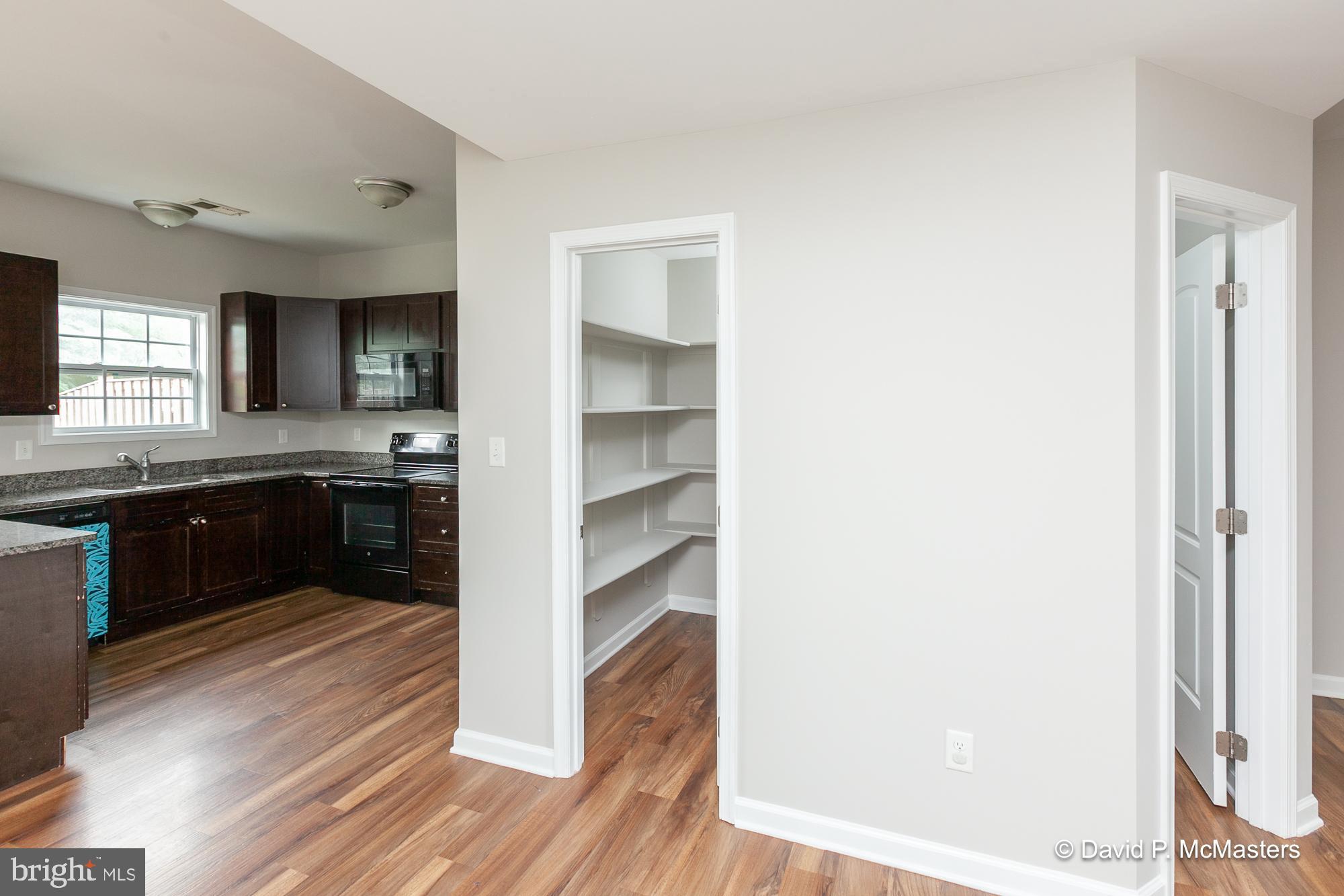 THE TOWNES OF RIDGEWAY - Residential