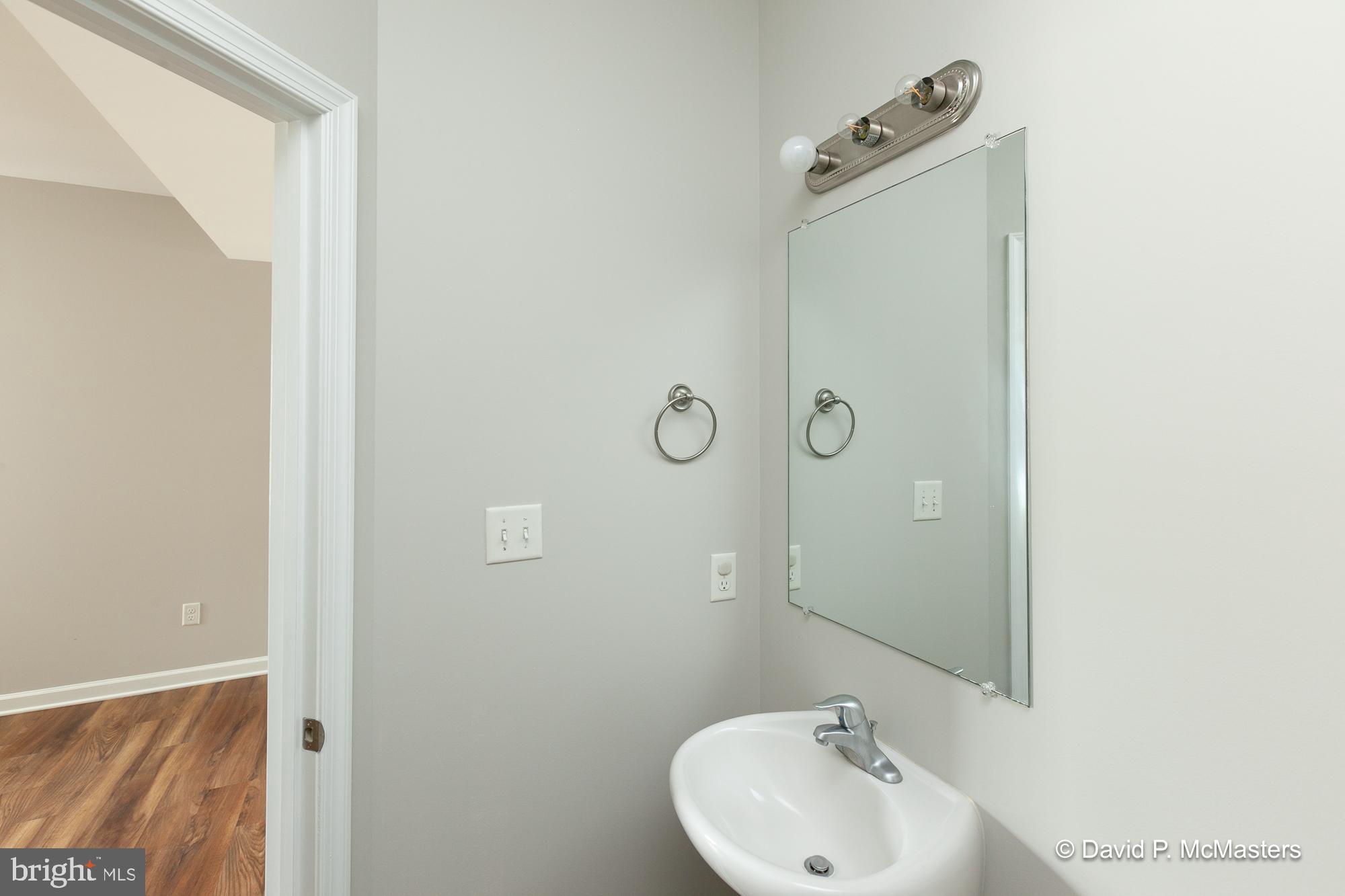 THE TOWNES OF RIDGEWAY - Residential