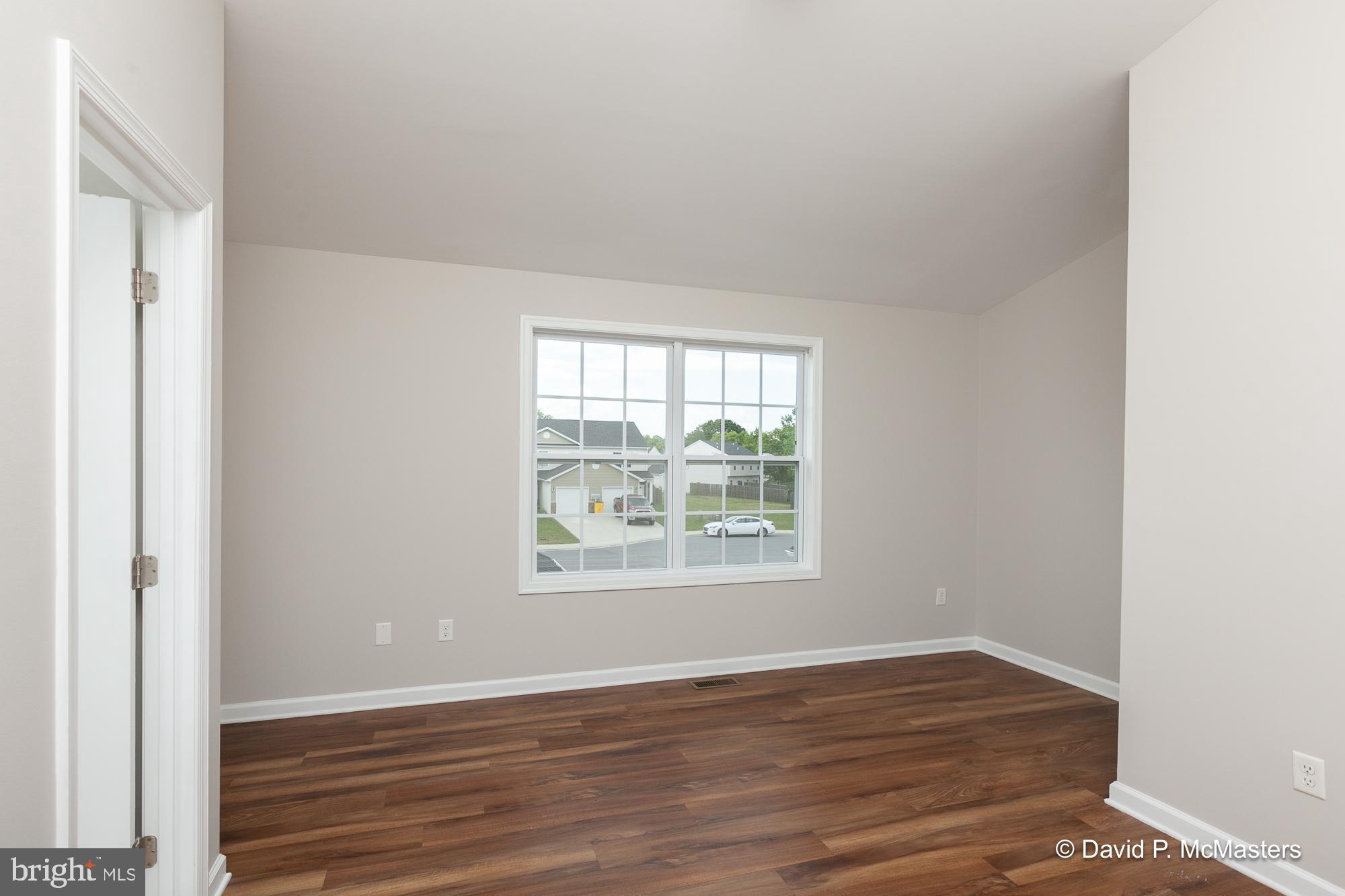 THE TOWNES OF RIDGEWAY - Residential