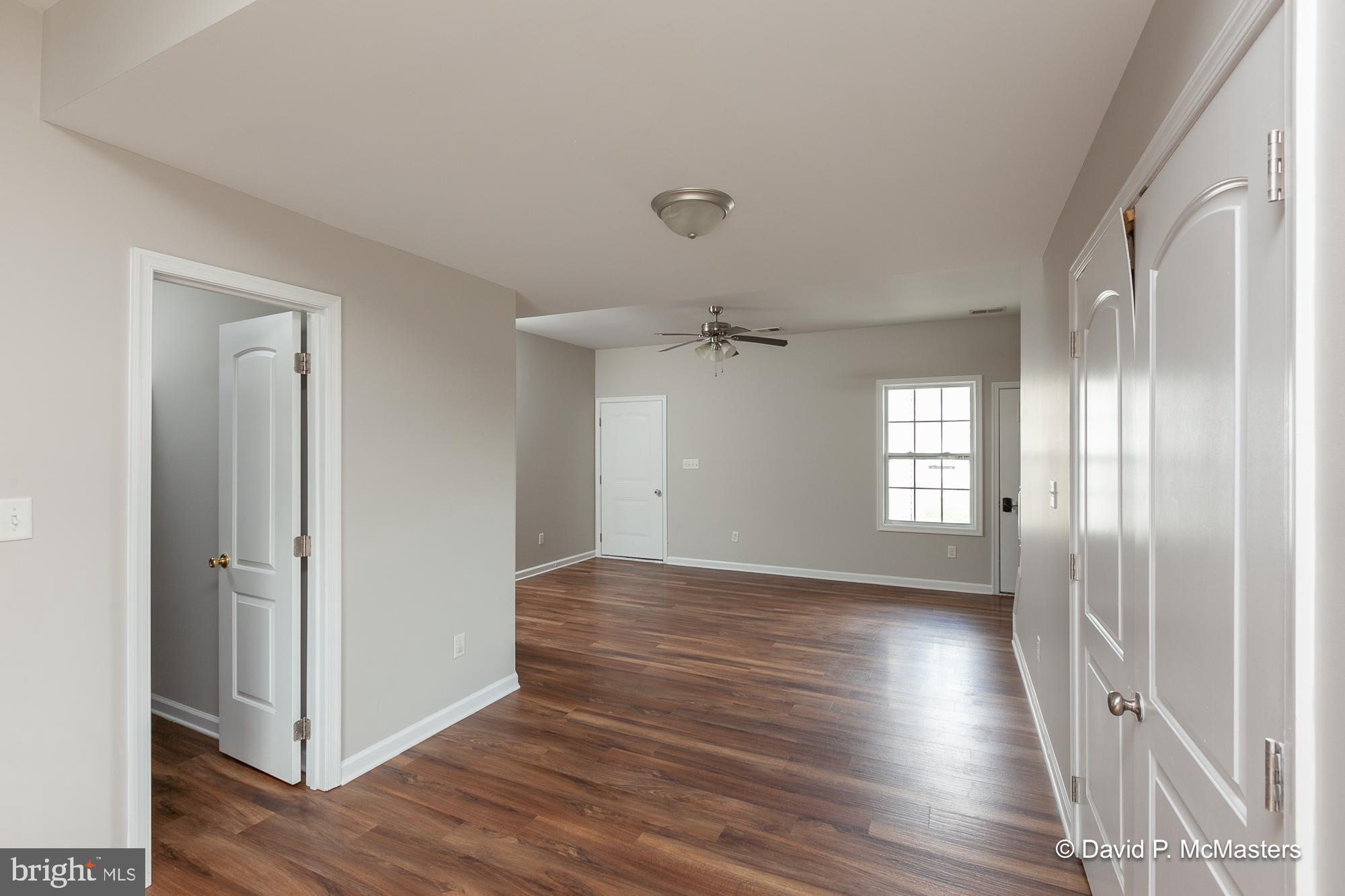 THE TOWNES OF RIDGEWAY - Residential