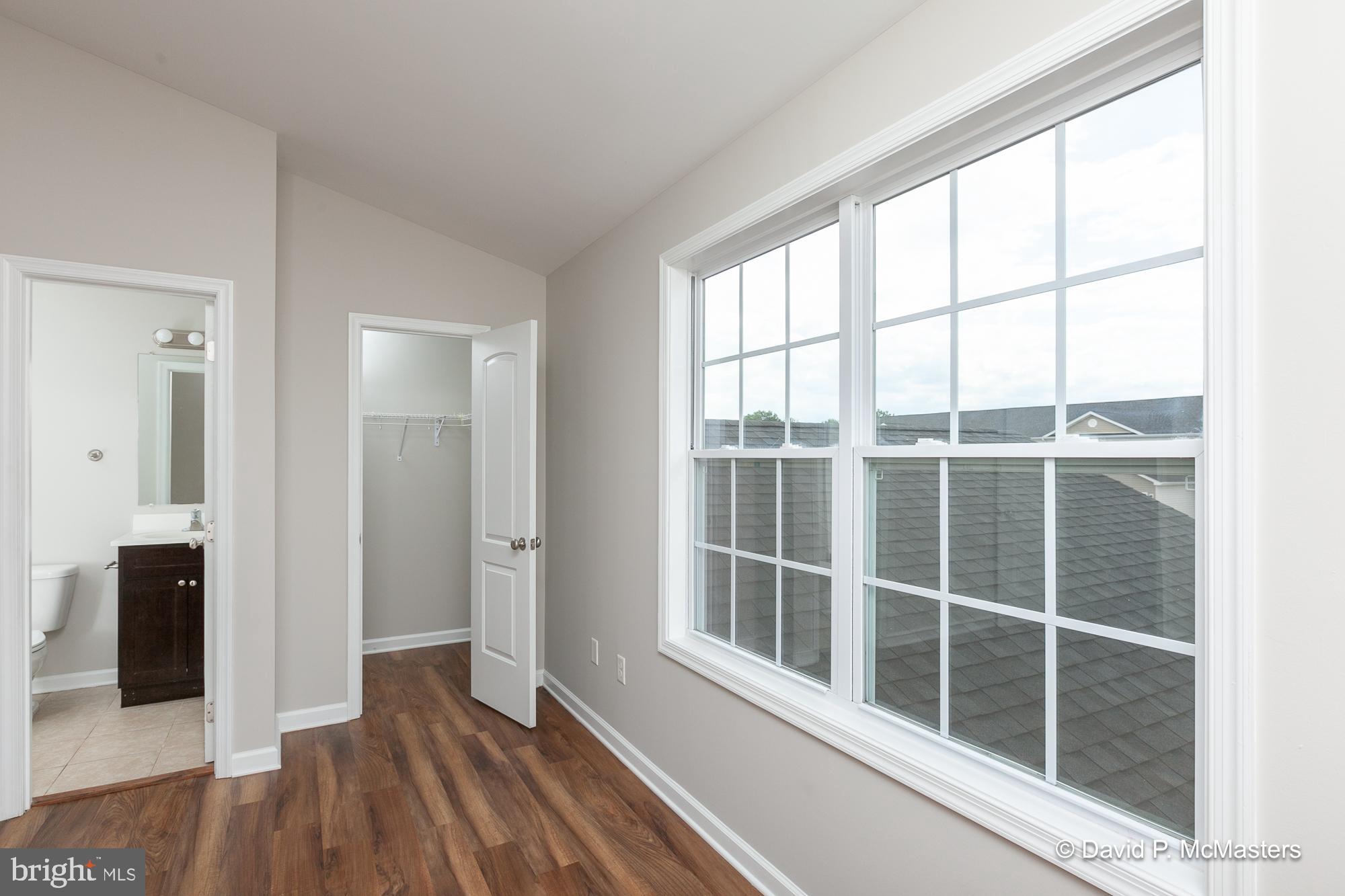 THE TOWNES OF RIDGEWAY - Residential