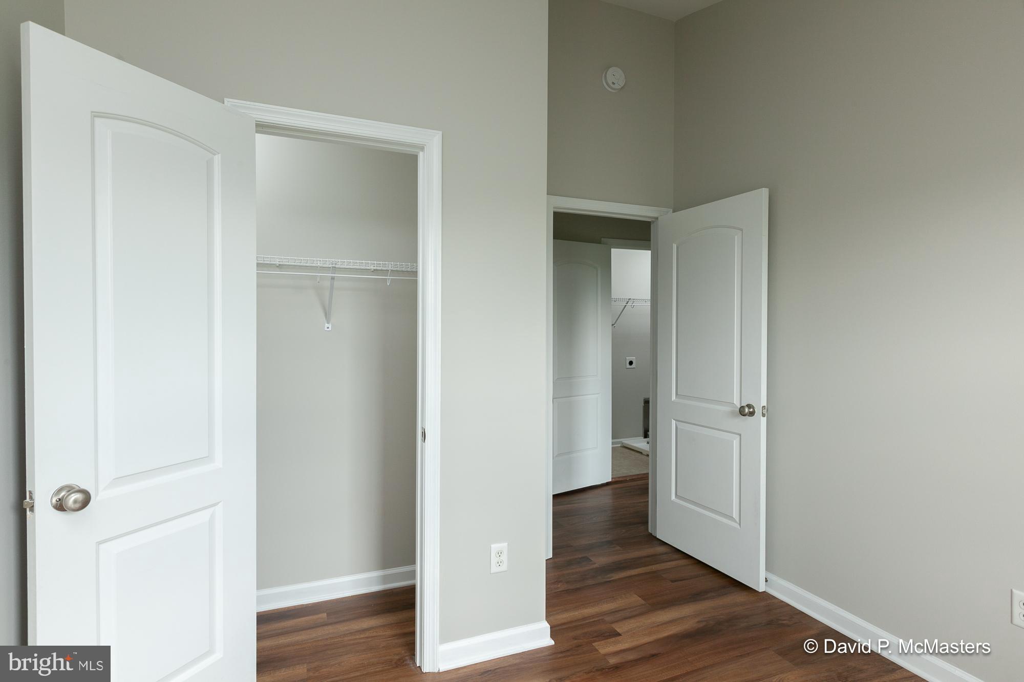 THE TOWNES OF RIDGEWAY - Residential