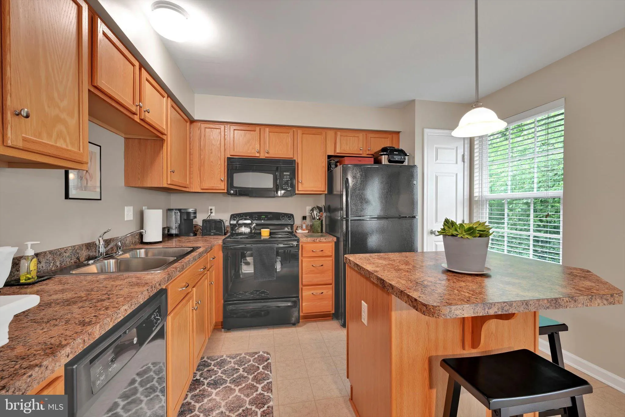 Reading, Pennsylvania 19606, United States, 3 Bedrooms Bedrooms, ,3 BathroomsBathrooms,Residential,Coming Soon,165246