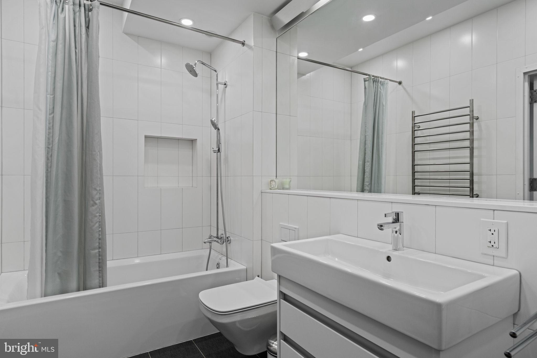 WASHINGTON SQ WEST - Residential