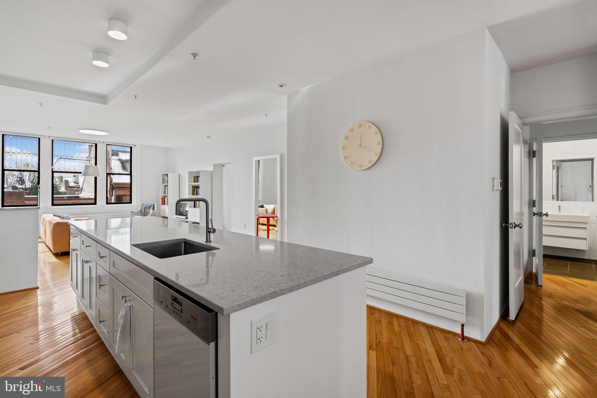 WASHINGTON SQ WEST - Residential