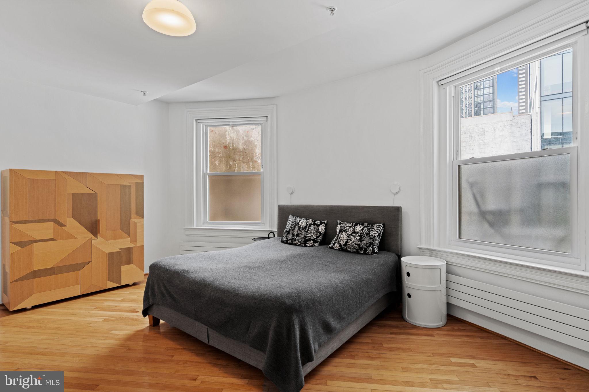 WASHINGTON SQ WEST - Residential