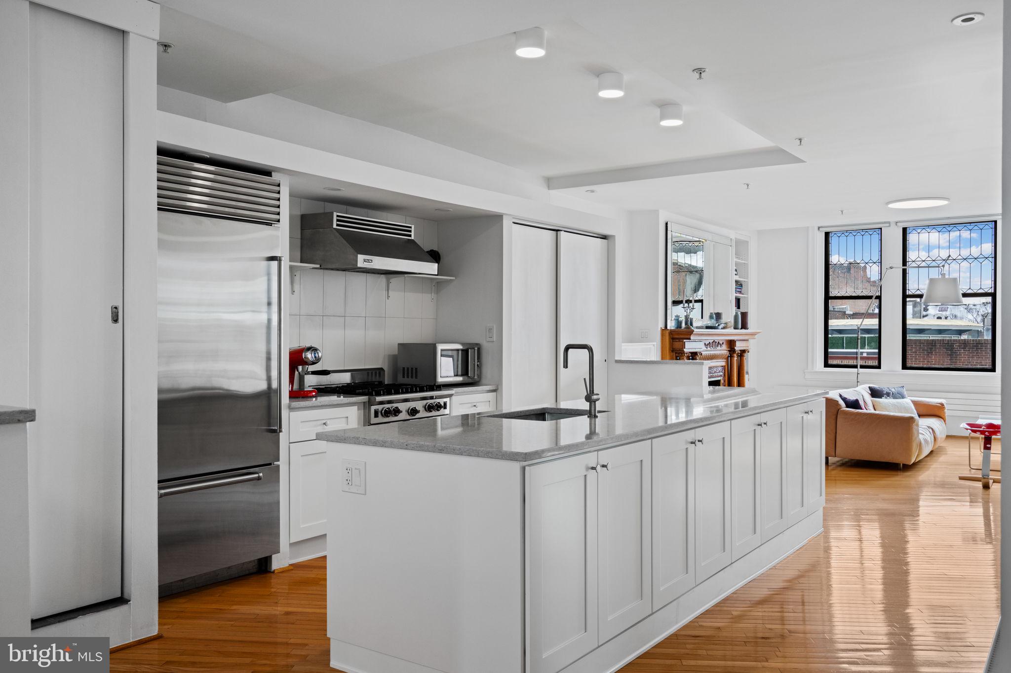 WASHINGTON SQ WEST - Residential