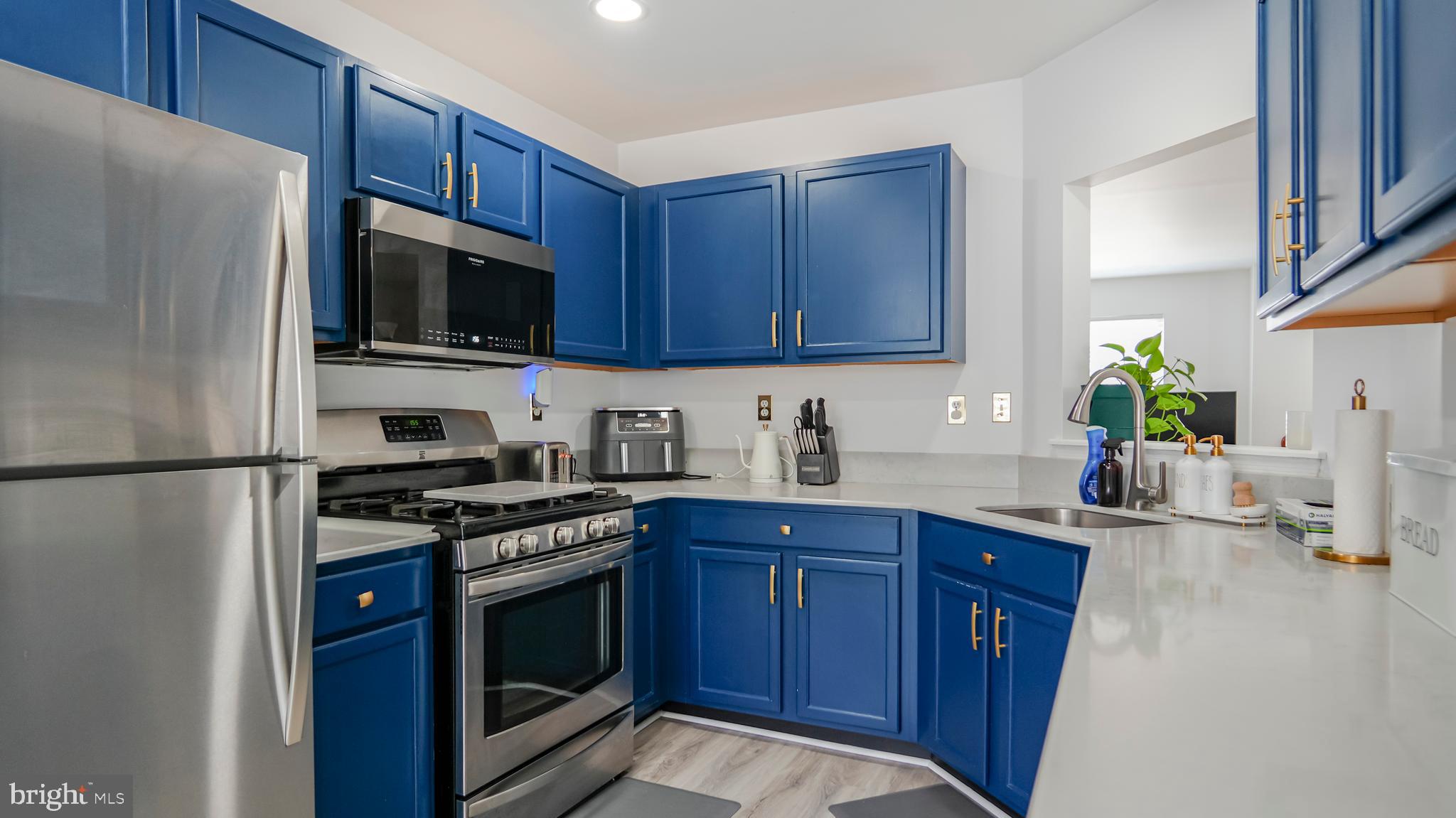 SOUTHWINDS - Residential