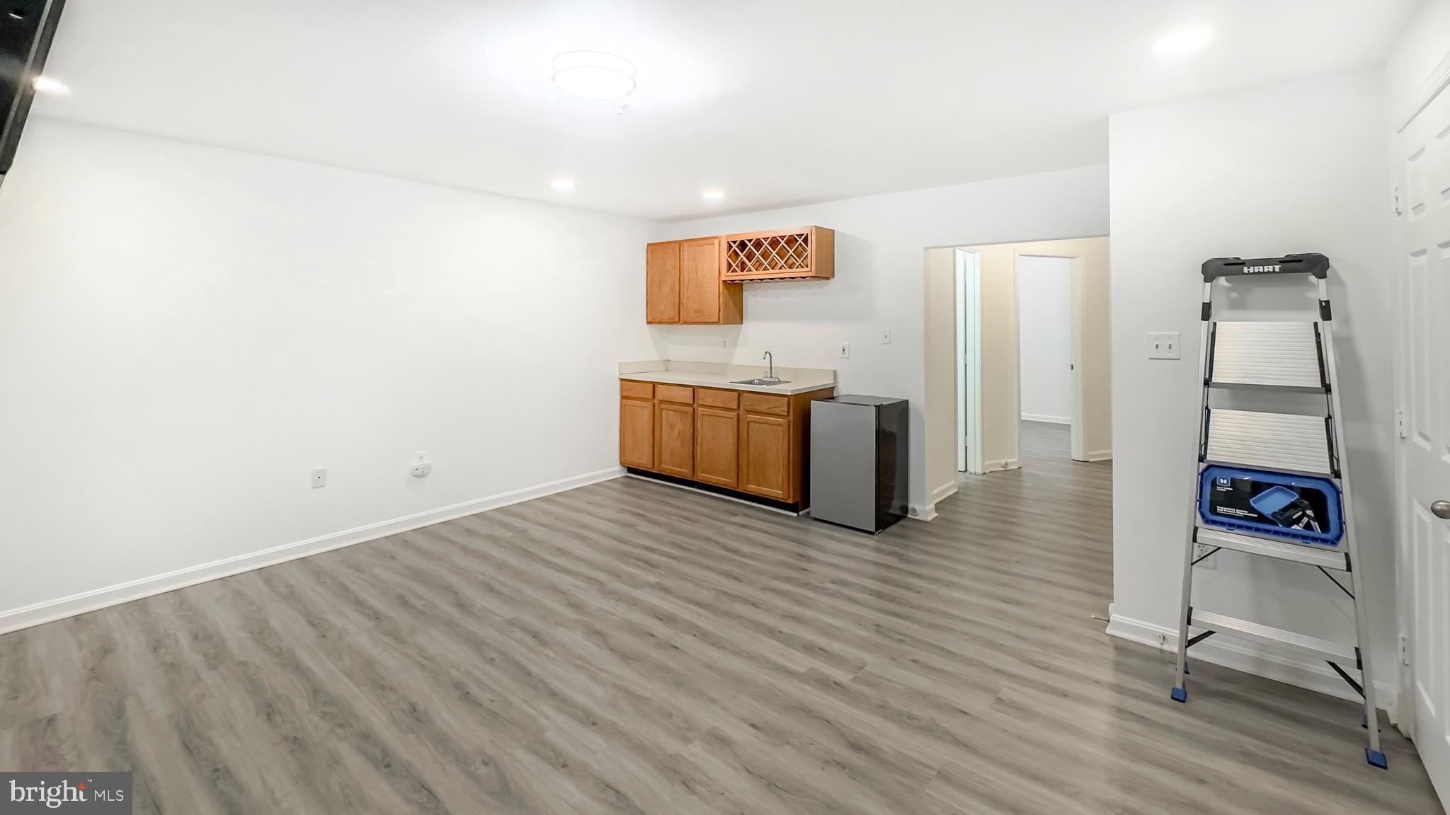 SOUTHWINDS - Residential