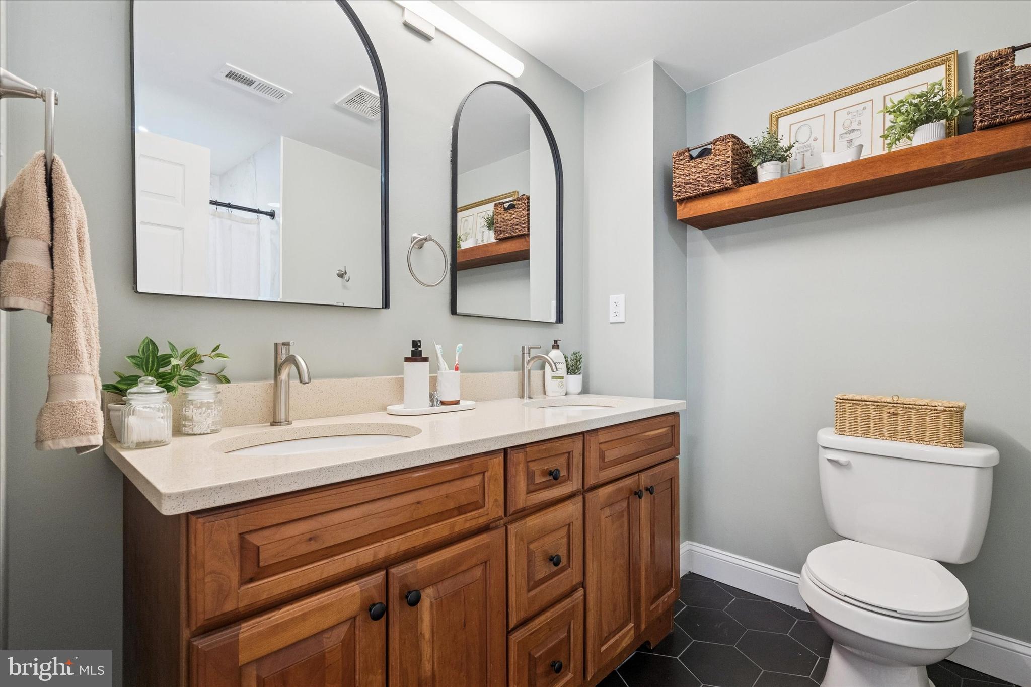 DEARNLEY PARK - Residential