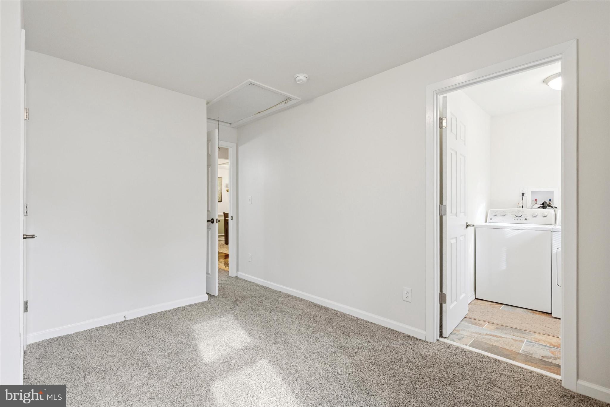 DEARNLEY PARK - Residential