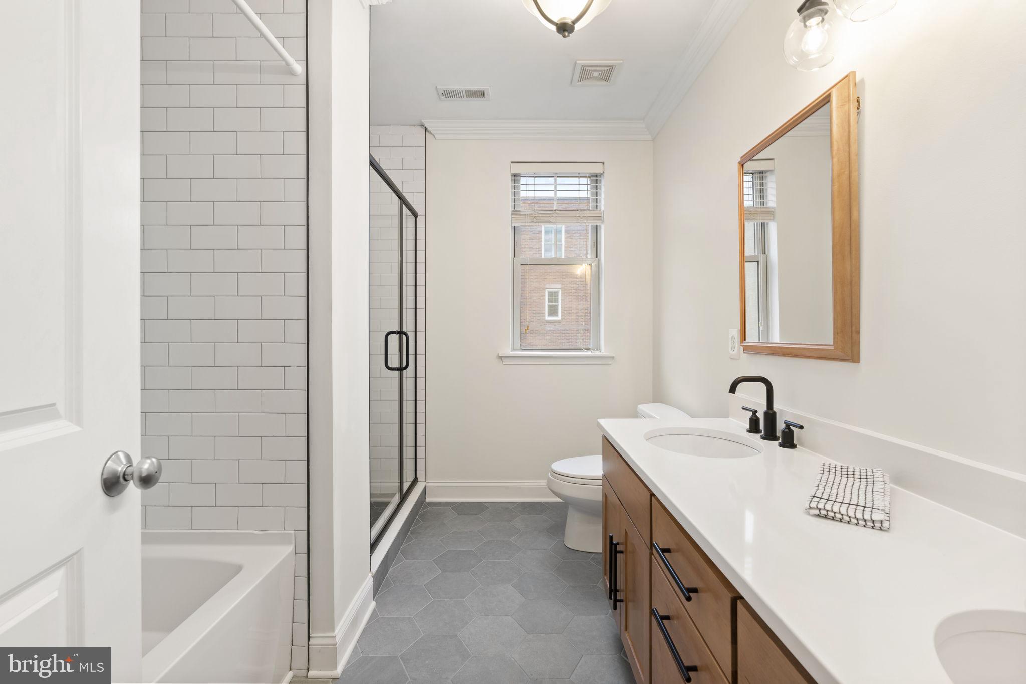 PASSYUNK SQUARE - Residential