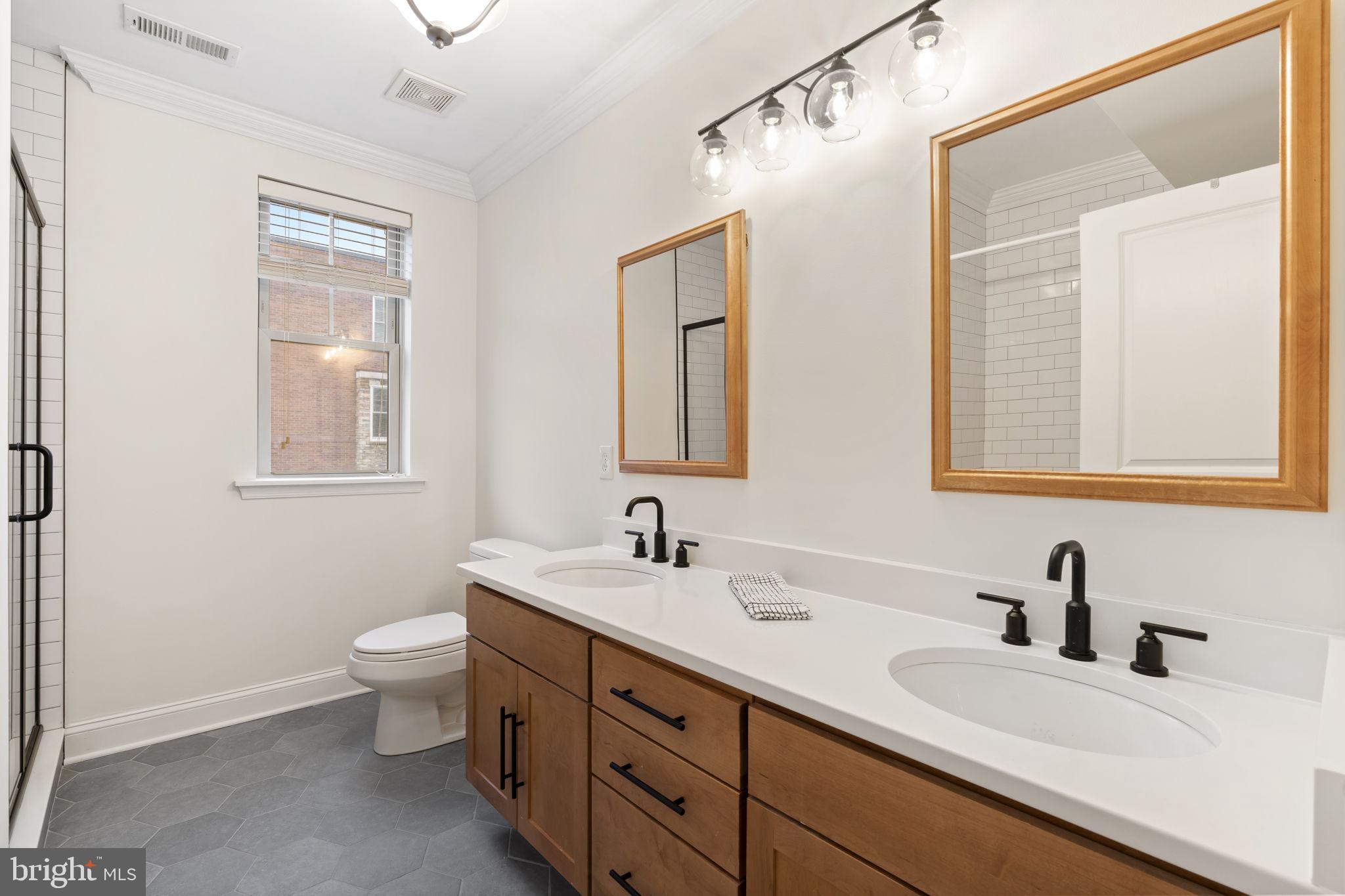 PASSYUNK SQUARE - Residential