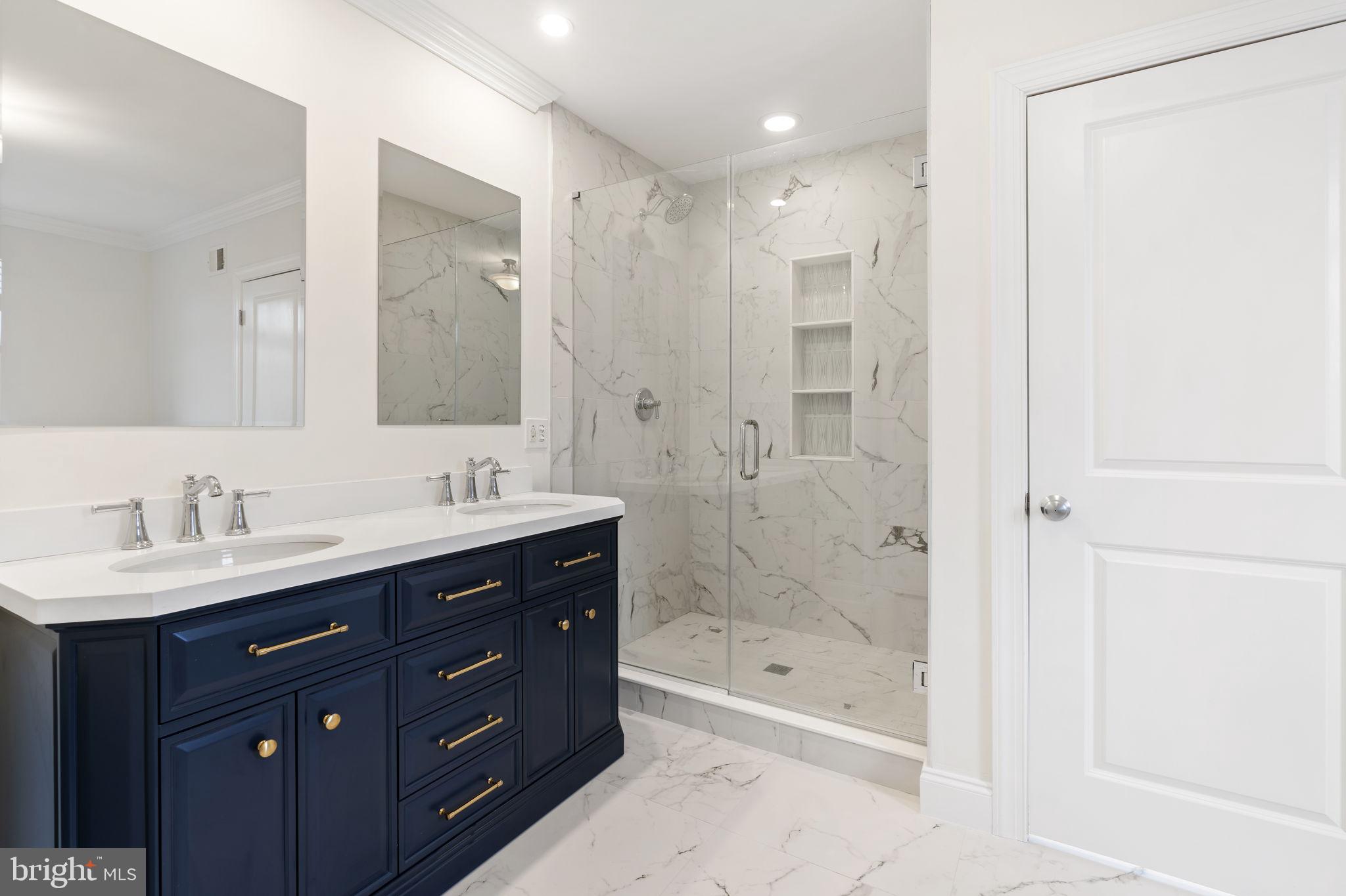 PASSYUNK SQUARE - Residential