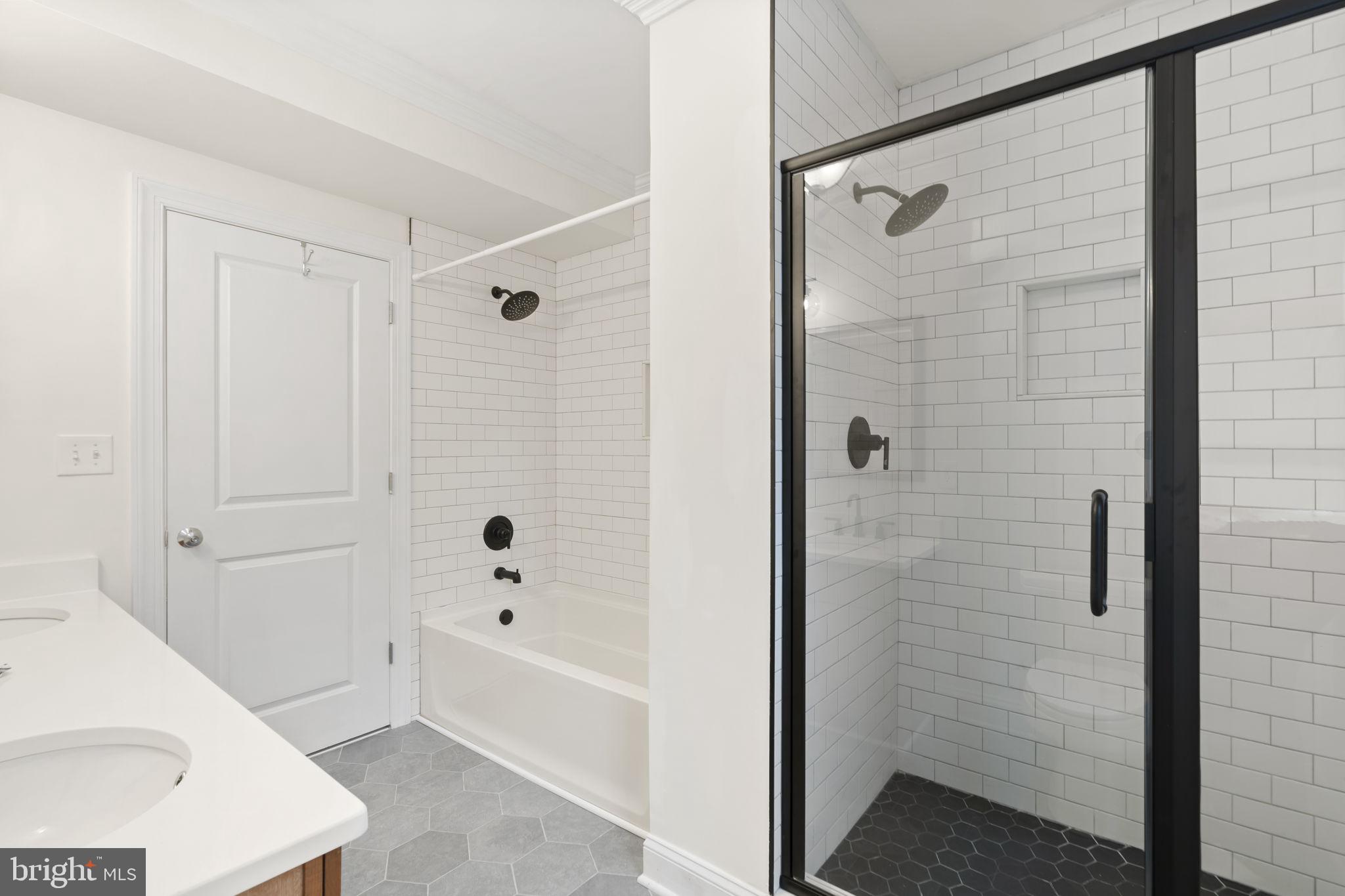 PASSYUNK SQUARE - Residential