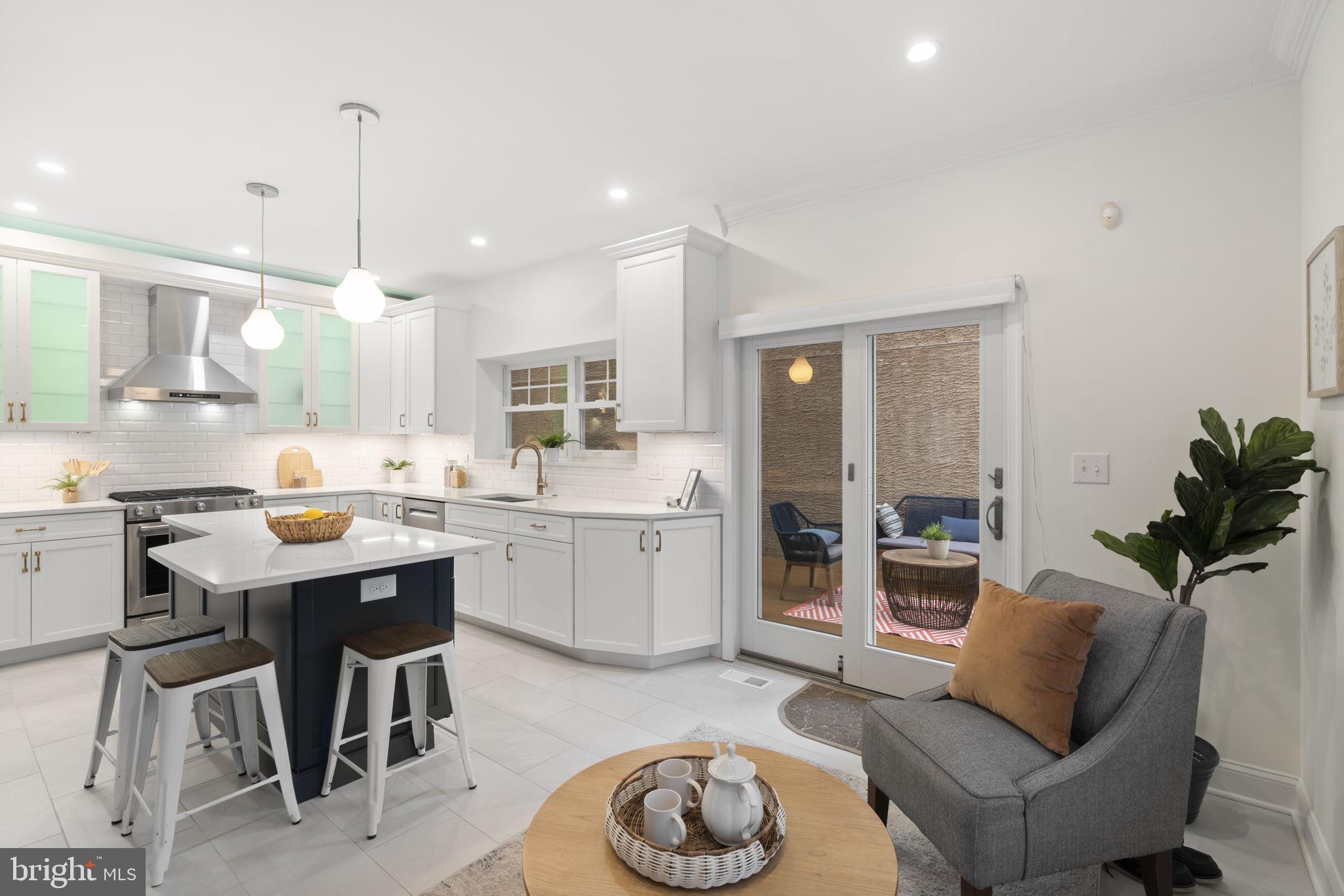 PASSYUNK SQUARE - Residential