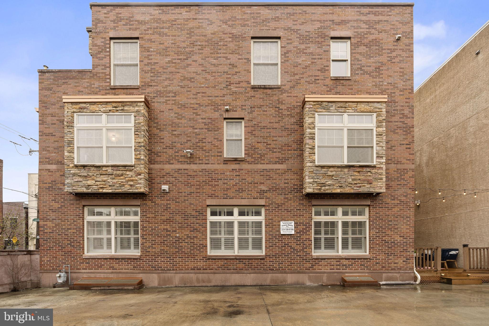 PASSYUNK SQUARE - Residential