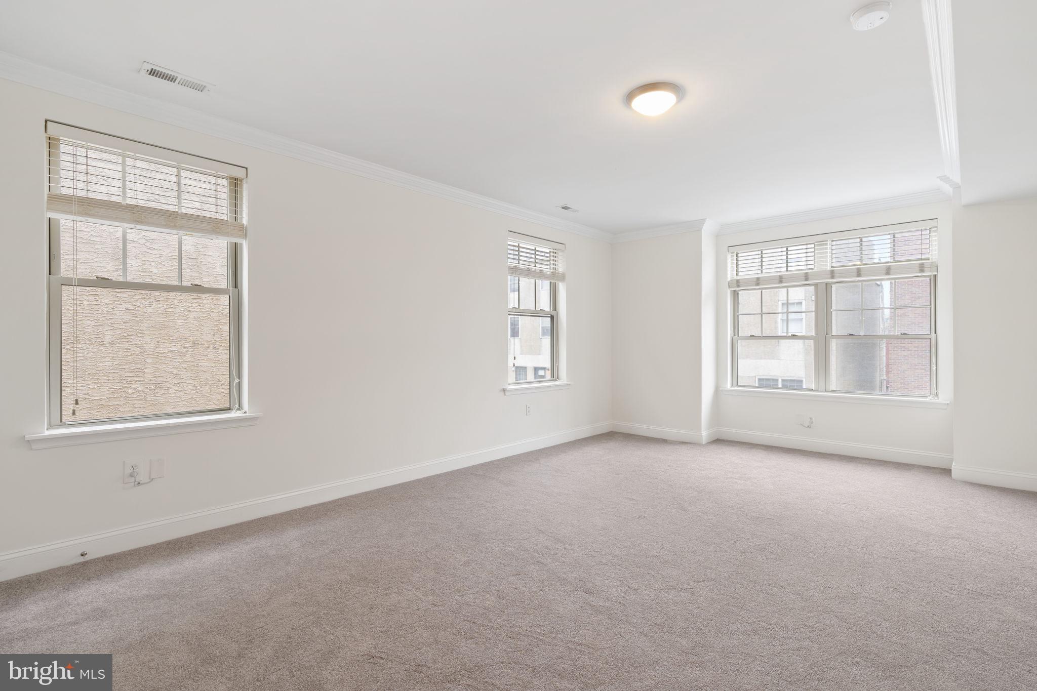 PASSYUNK SQUARE - Residential