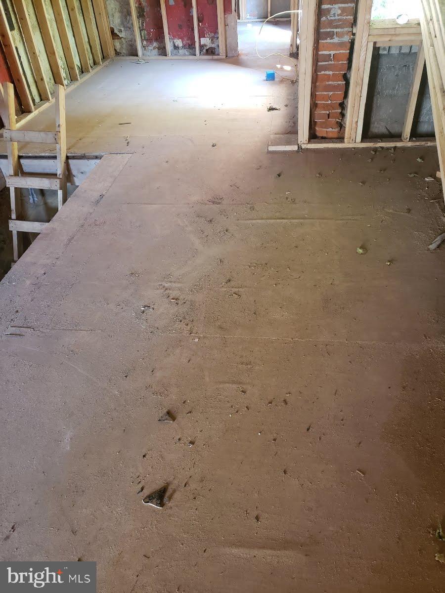 PHILADELPHIA (NORTHWEST) - Residential