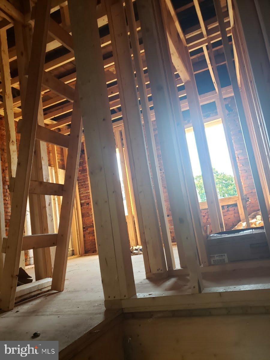 PHILADELPHIA (NORTHWEST) - Residential