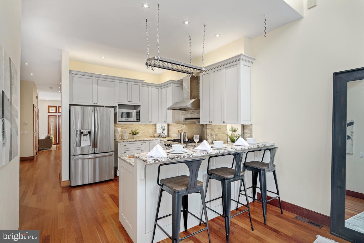 WASHINGTON SQ WEST - Residential