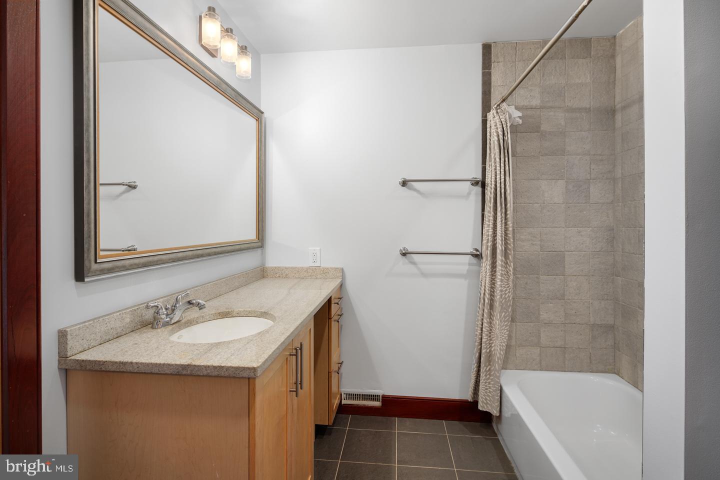 WASHINGTON SQ WEST - Residential