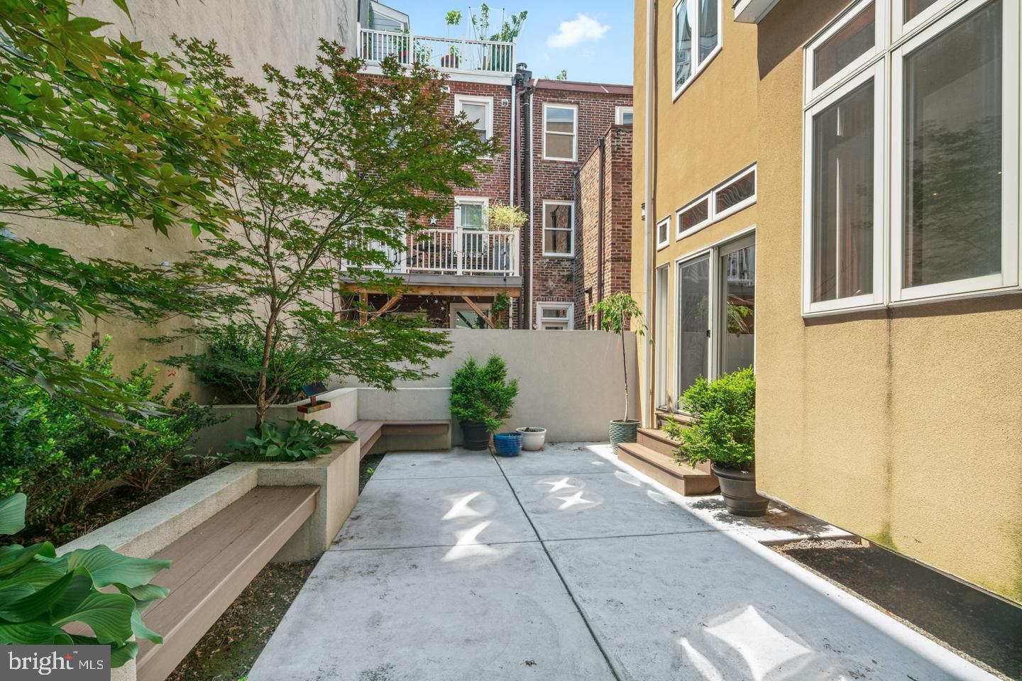 WASHINGTON SQ WEST - Residential