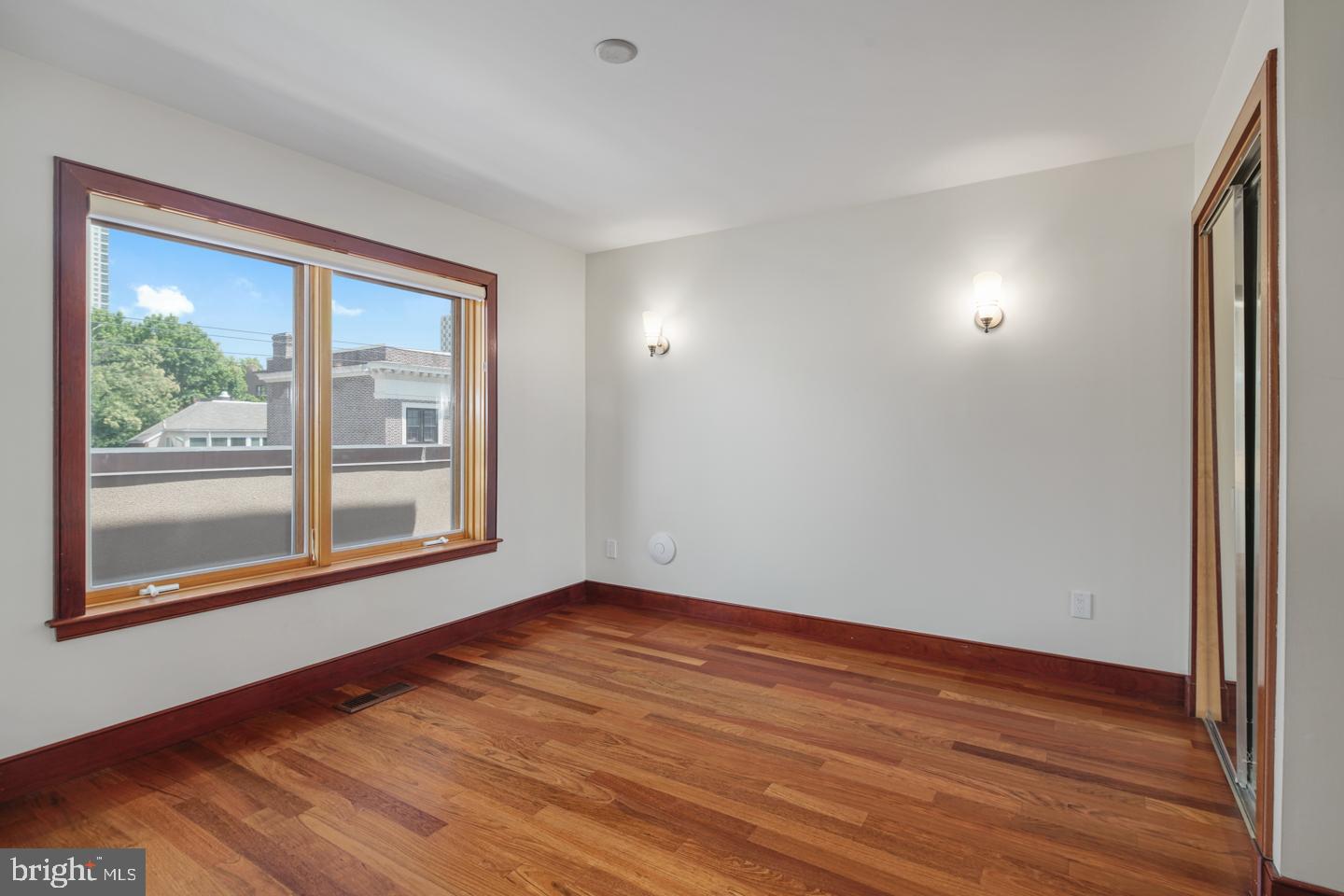 WASHINGTON SQ WEST - Residential