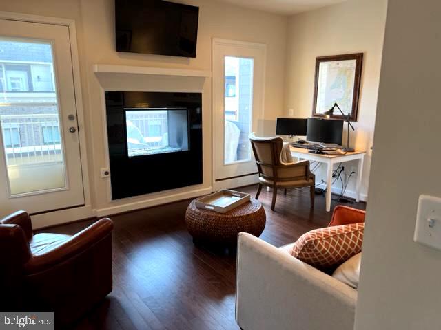 POTOMAC OVERLOOK - Residential