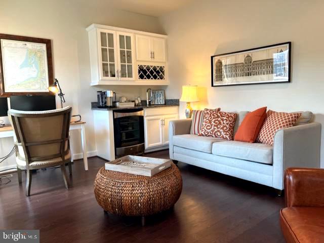 POTOMAC OVERLOOK - Residential