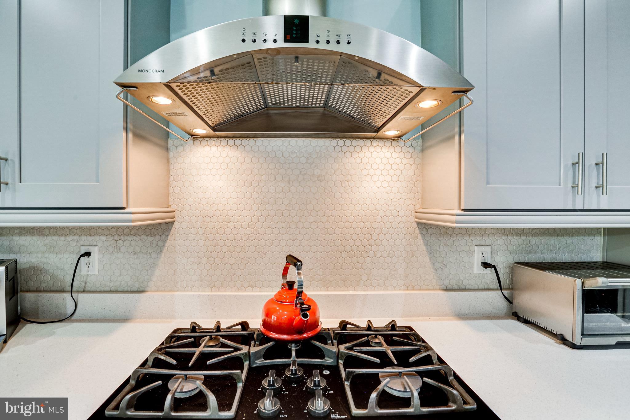 POTOMAC OVERLOOK - Residential