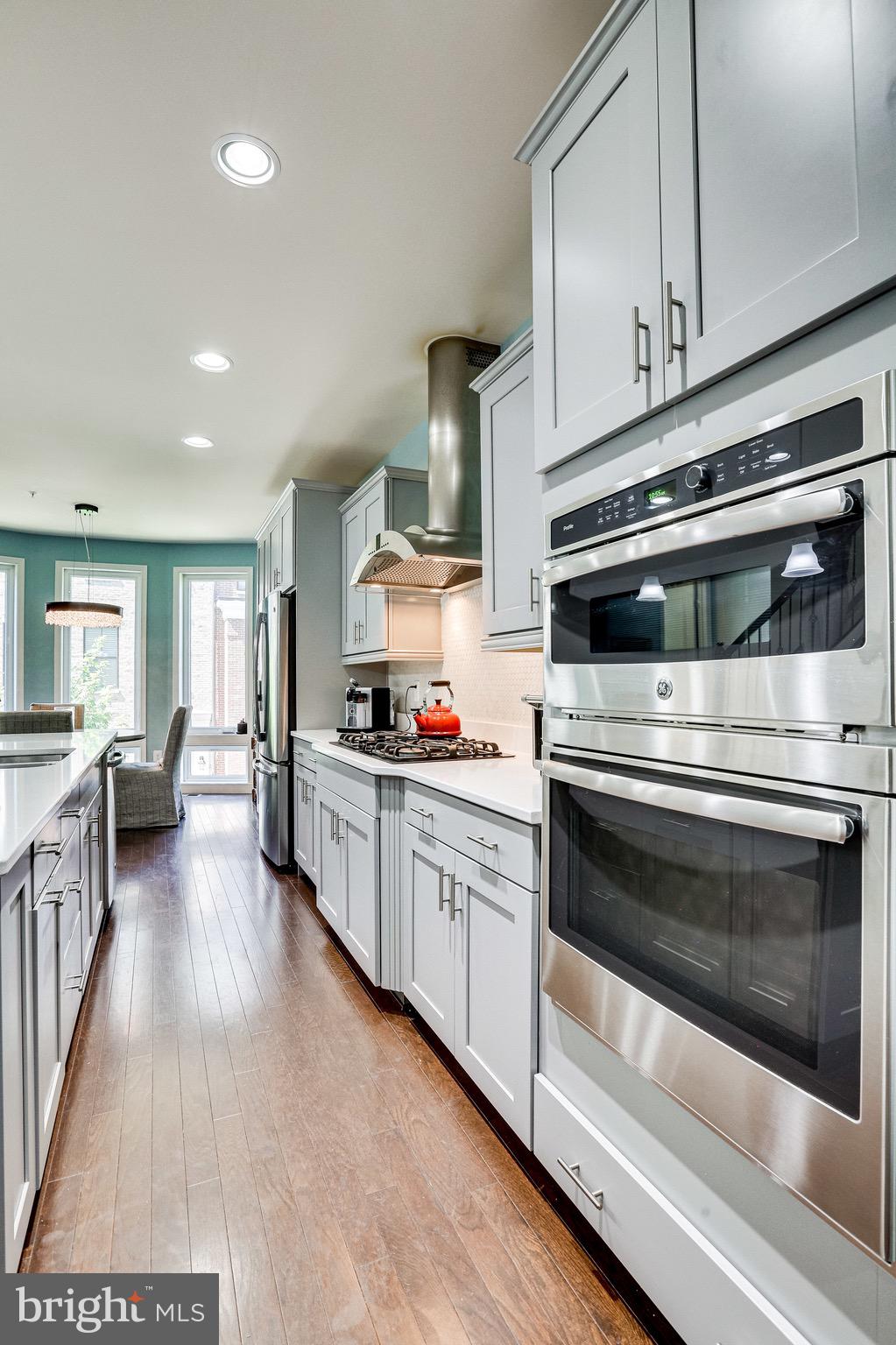 POTOMAC OVERLOOK - Residential