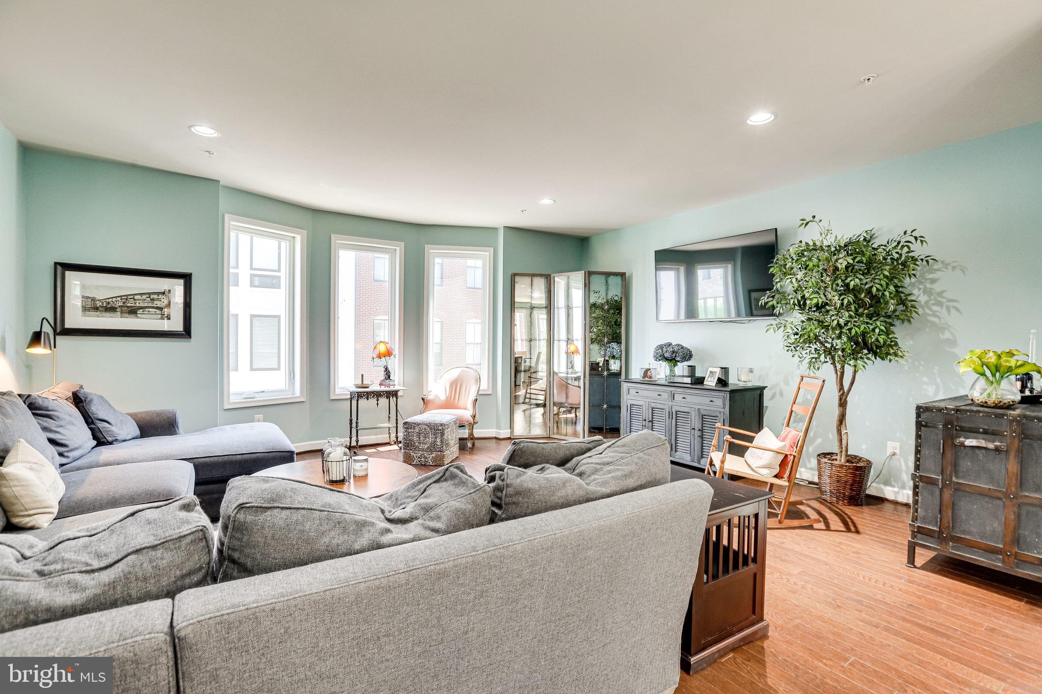 POTOMAC OVERLOOK - Residential